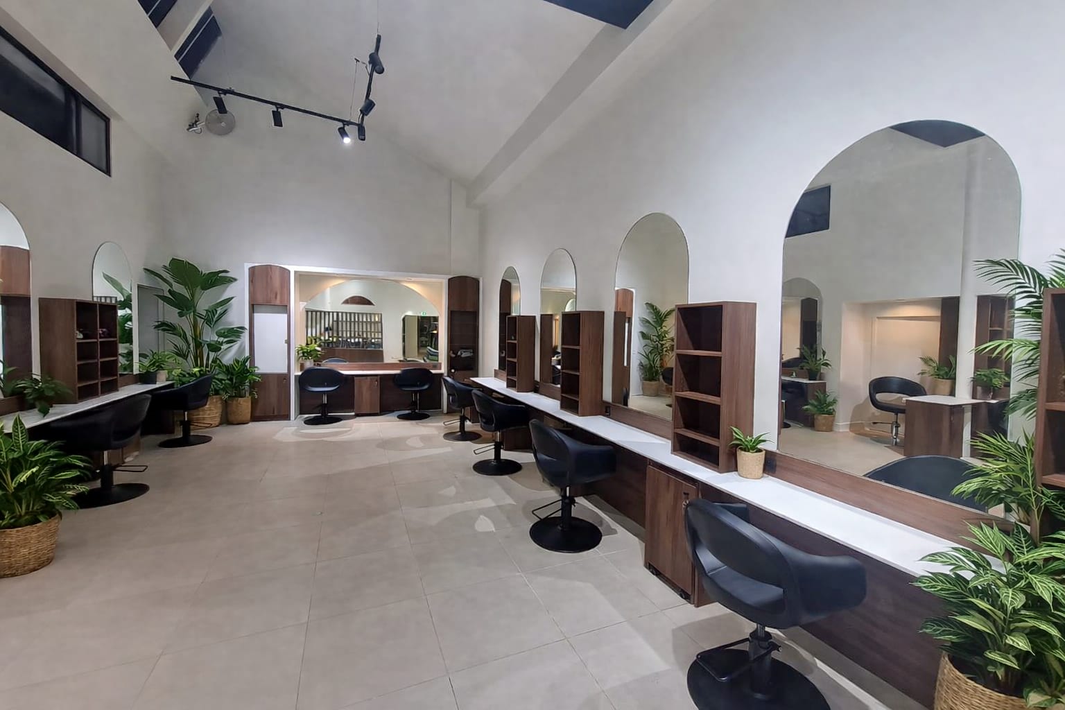 NOIIA - Barbier Lyon - OneBooking