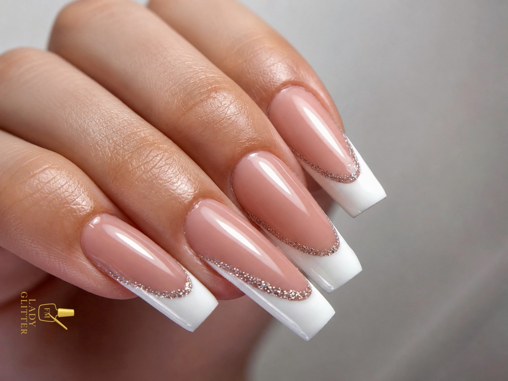 Lady Glitter - Institut de beauté Cannes - Photo de couverture - OneBooking
