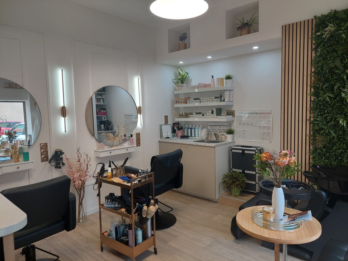 Assia Coiffure - Coiffure Alès - Assia Coiffure - Photo Galerie - OneBooking