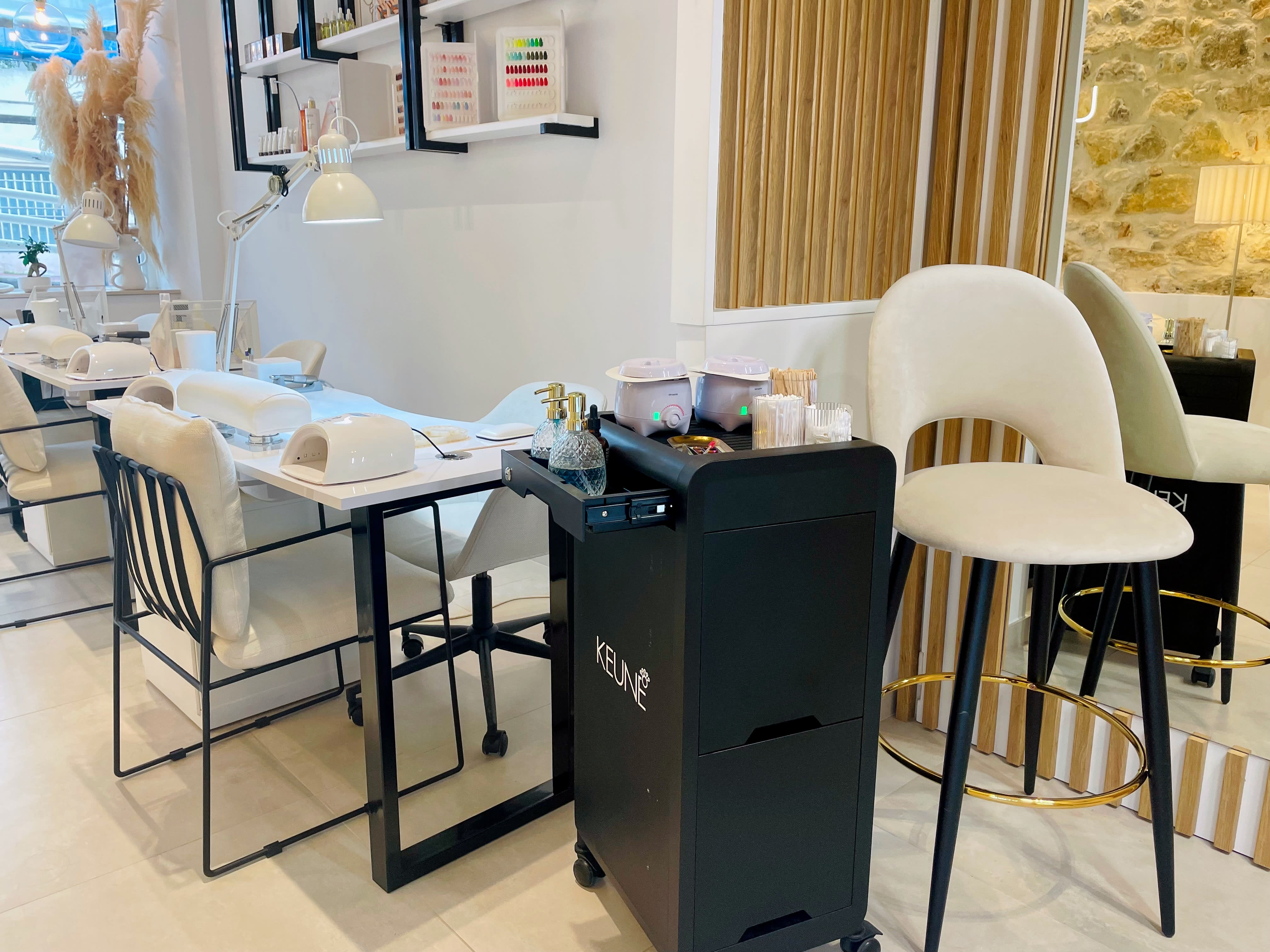 Tropical Eyeland - Institut de beauté Cannes - Photo de couverture - OneBooking