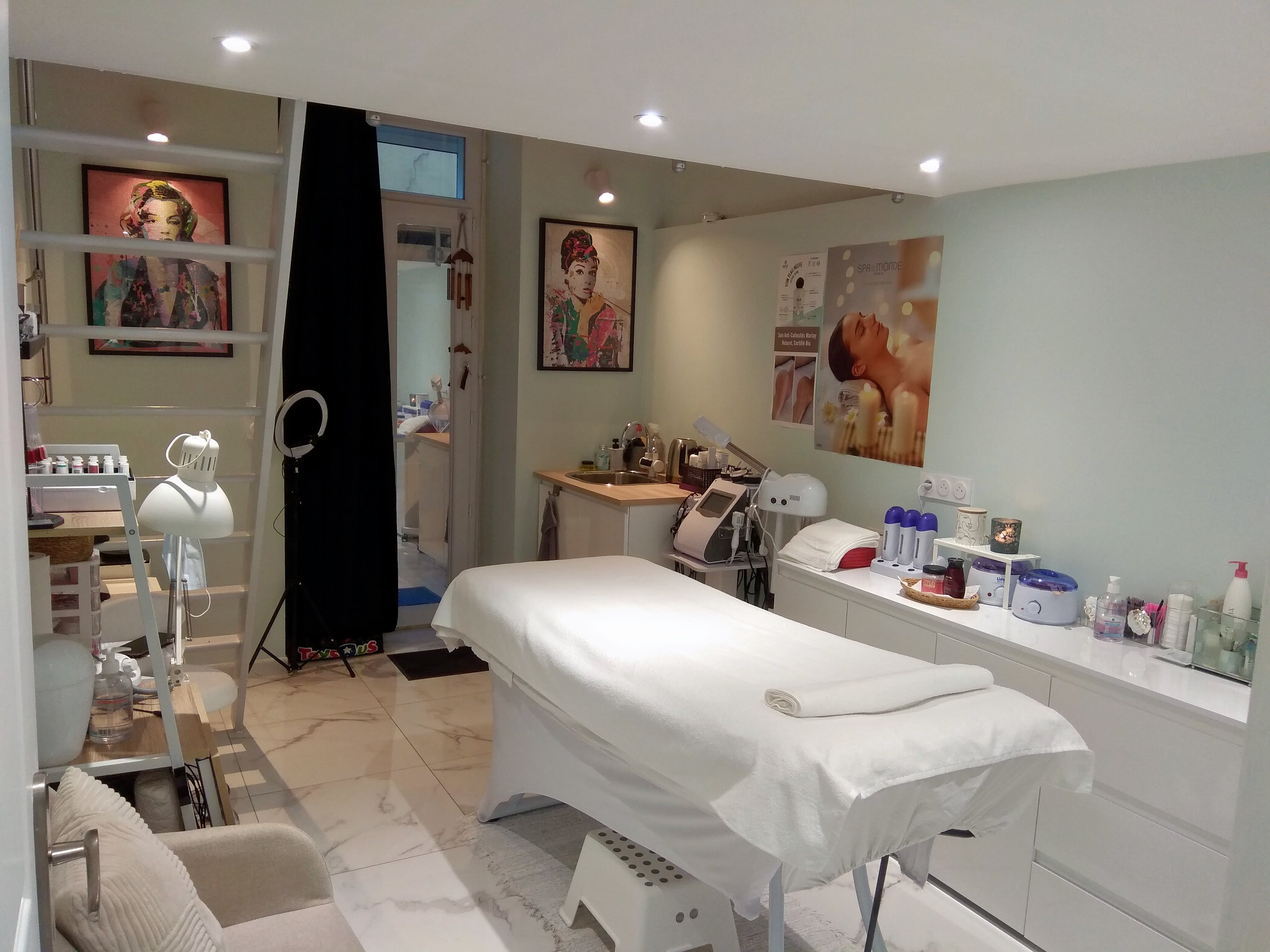 Atelier de beauté CR - Sourcils & cils Nice - Photo de couverture - OneBooking