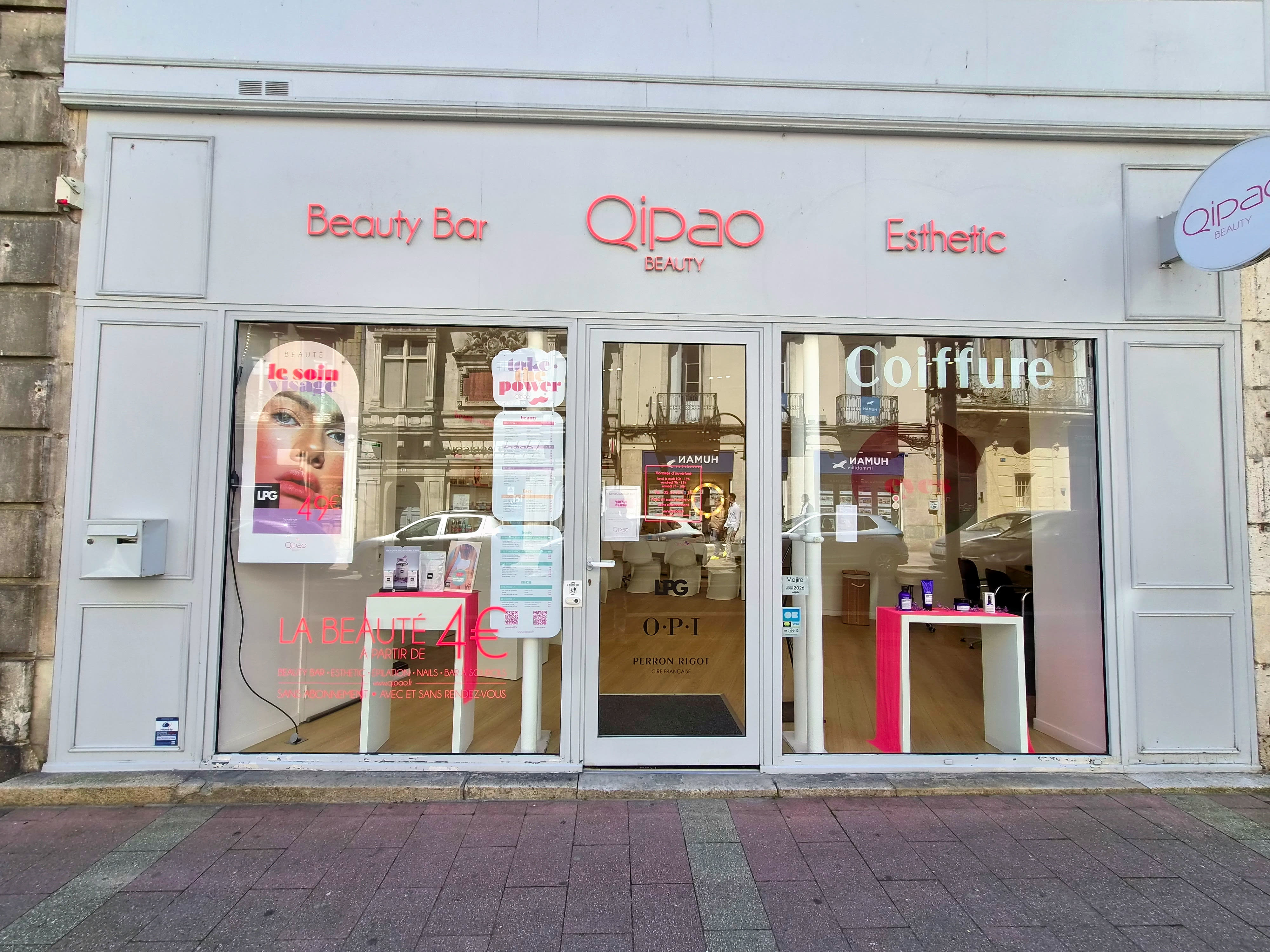 Qipao - Barbier Agen - Qipao - Photo Galerie - OneBooking