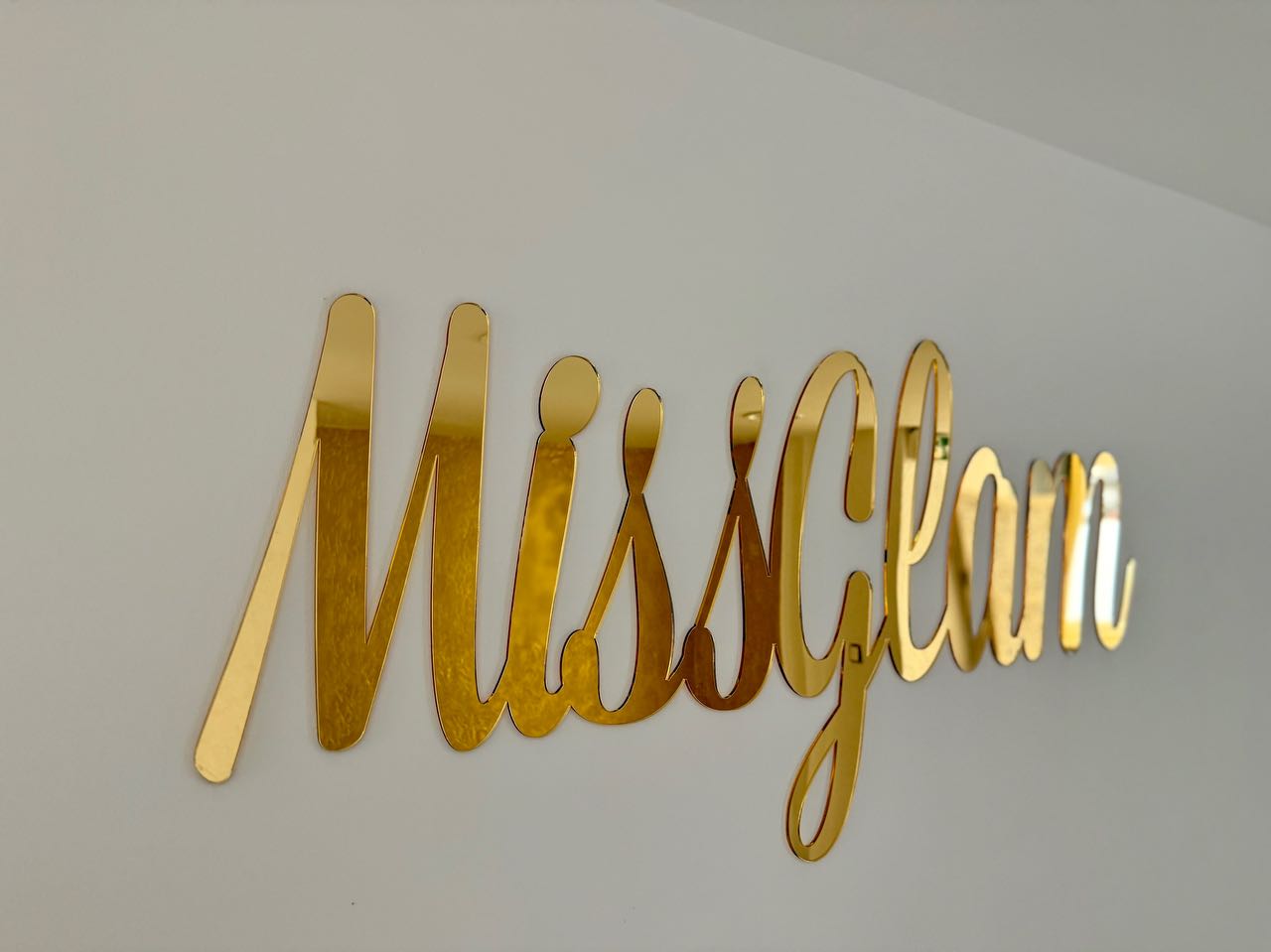 Miss Glam - Coiffure Nice - Miss Glam - Photo Galerie - OneBooking