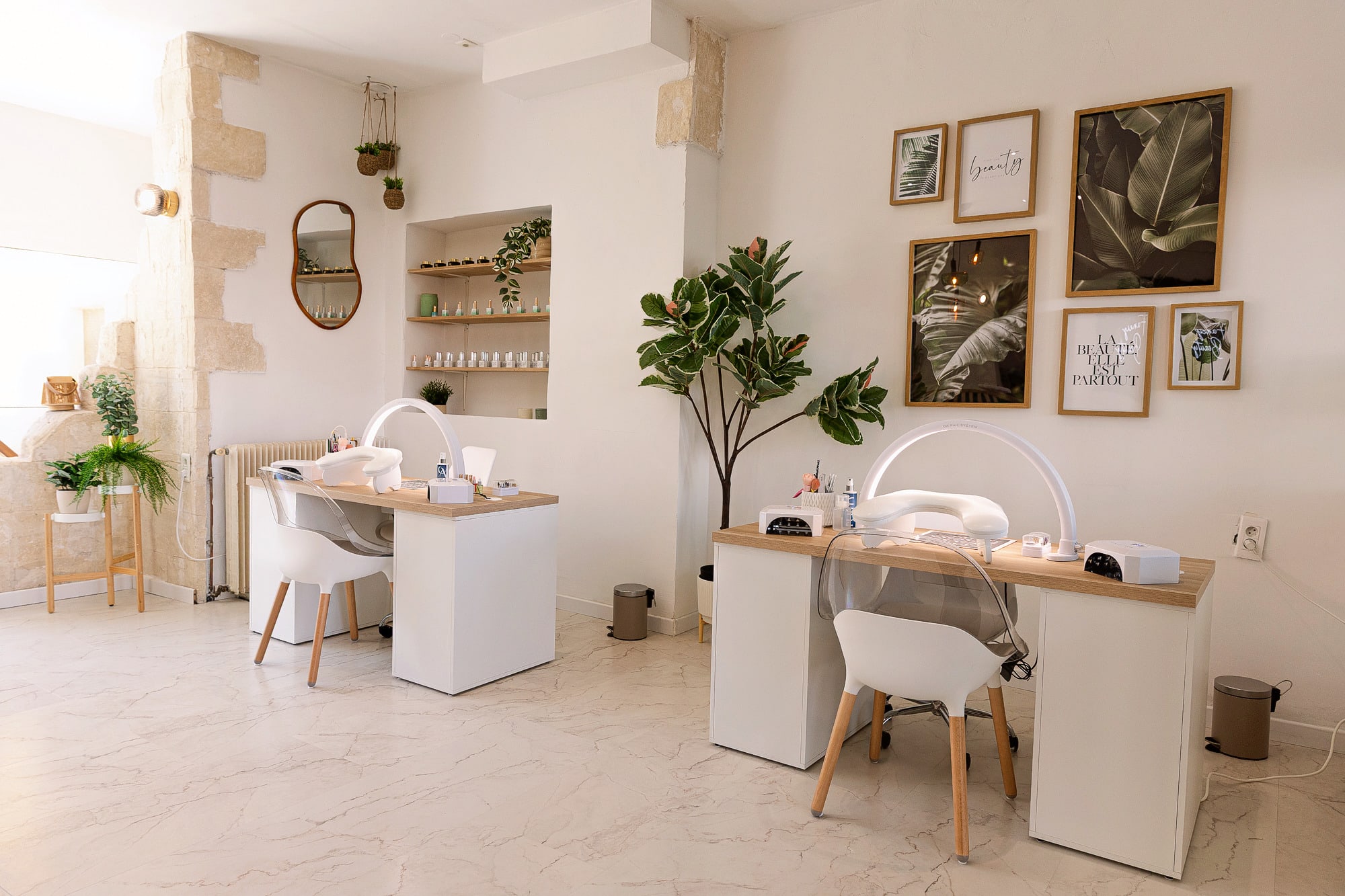 Fancy Beauty - Ongles & Cils - Coiffure Dijon - OneBooking