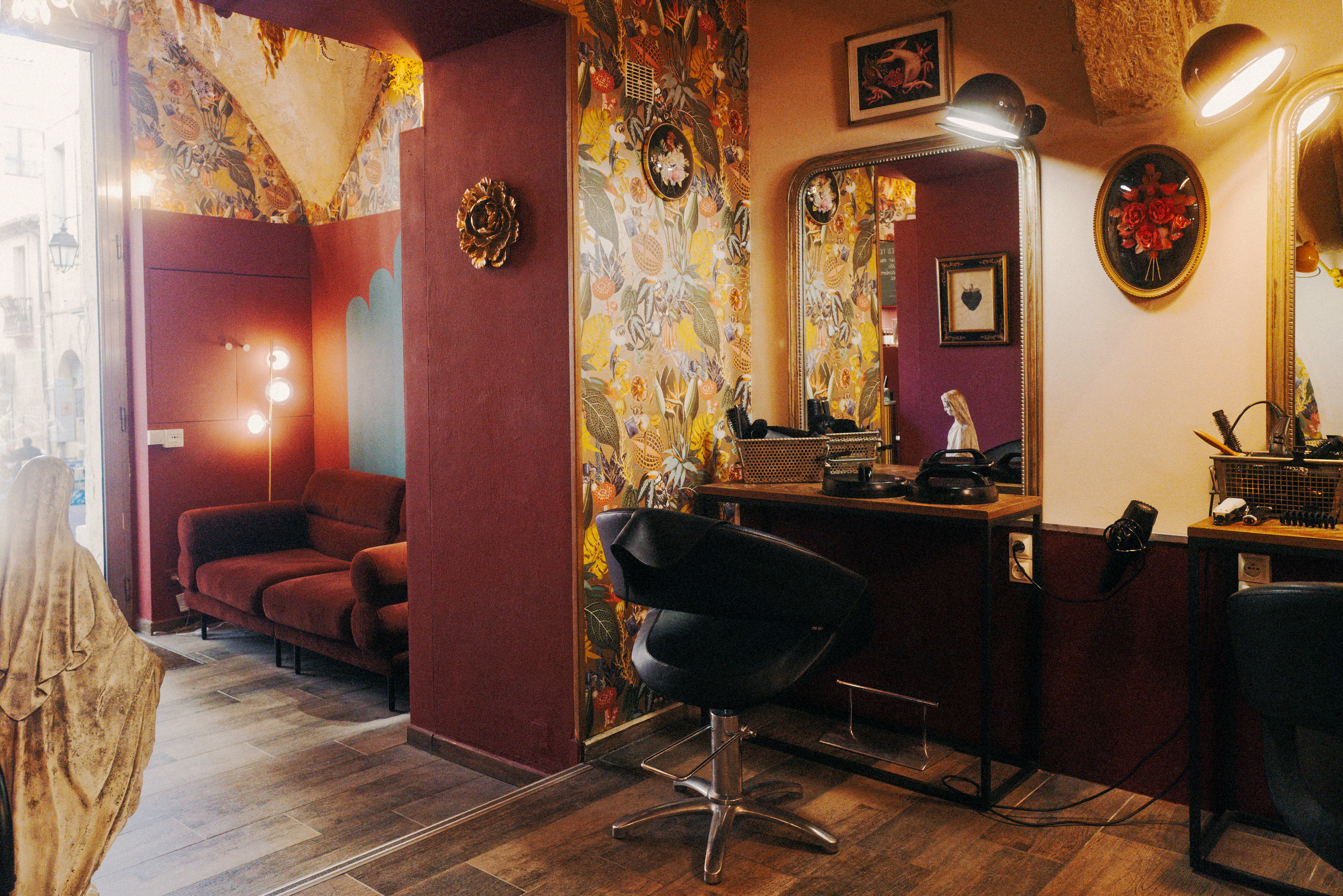 Cut My Bangs - Coiffure Montpellier - Cut My Bangs - Photo Galerie - OneBooking