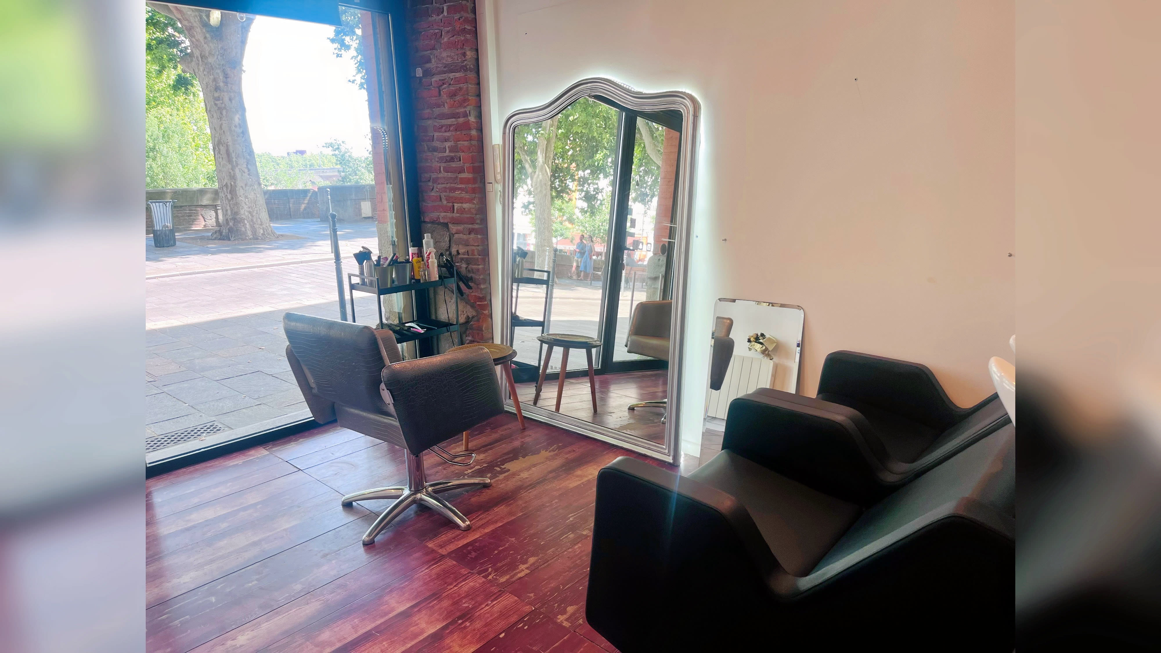 Anissa Rita - Coiffure Toulouse - Photo de couverture - OneBooking