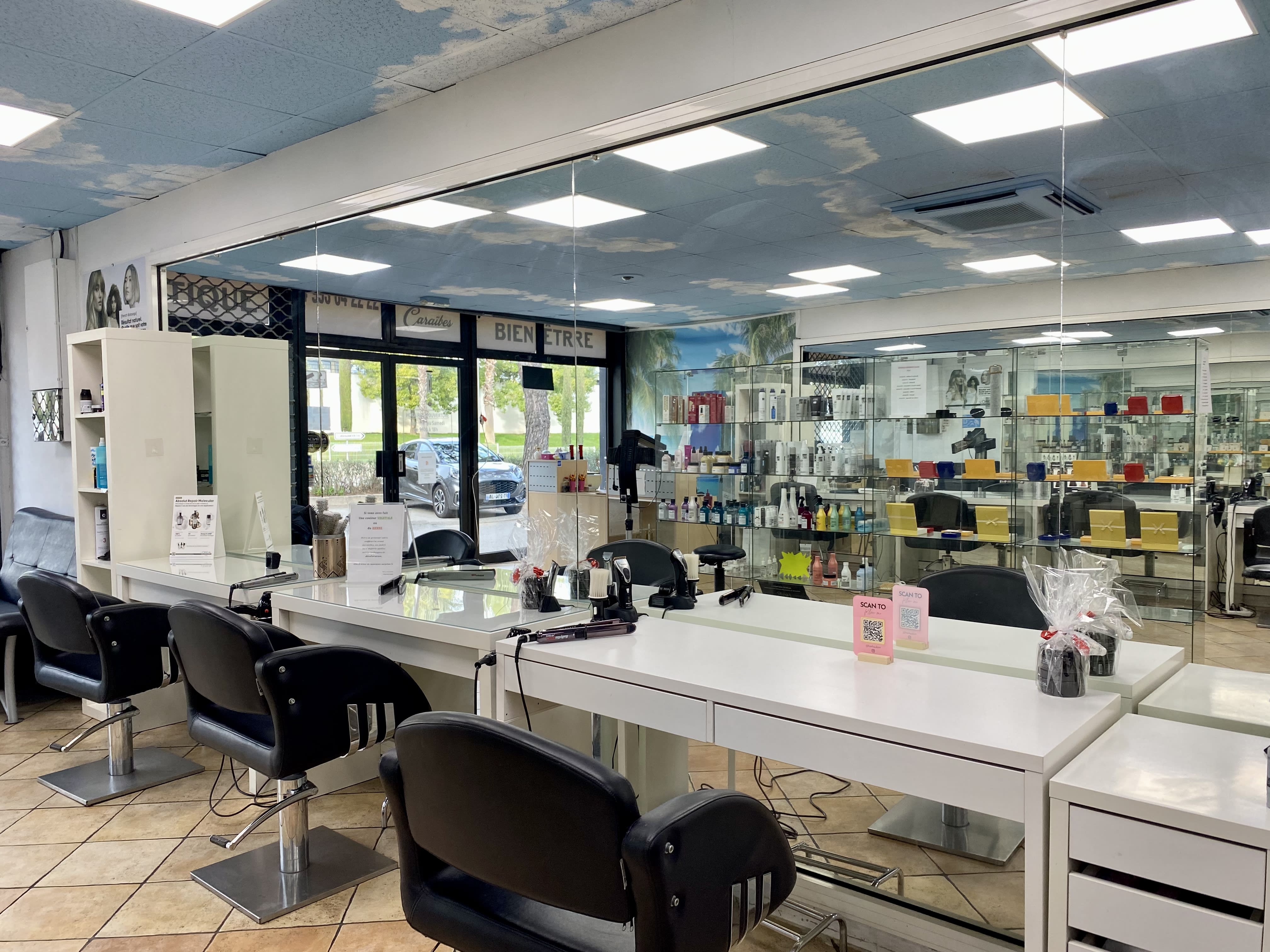 Beach Coiffure - Coiffure Vallauris - Photo de couverture - OneBooking