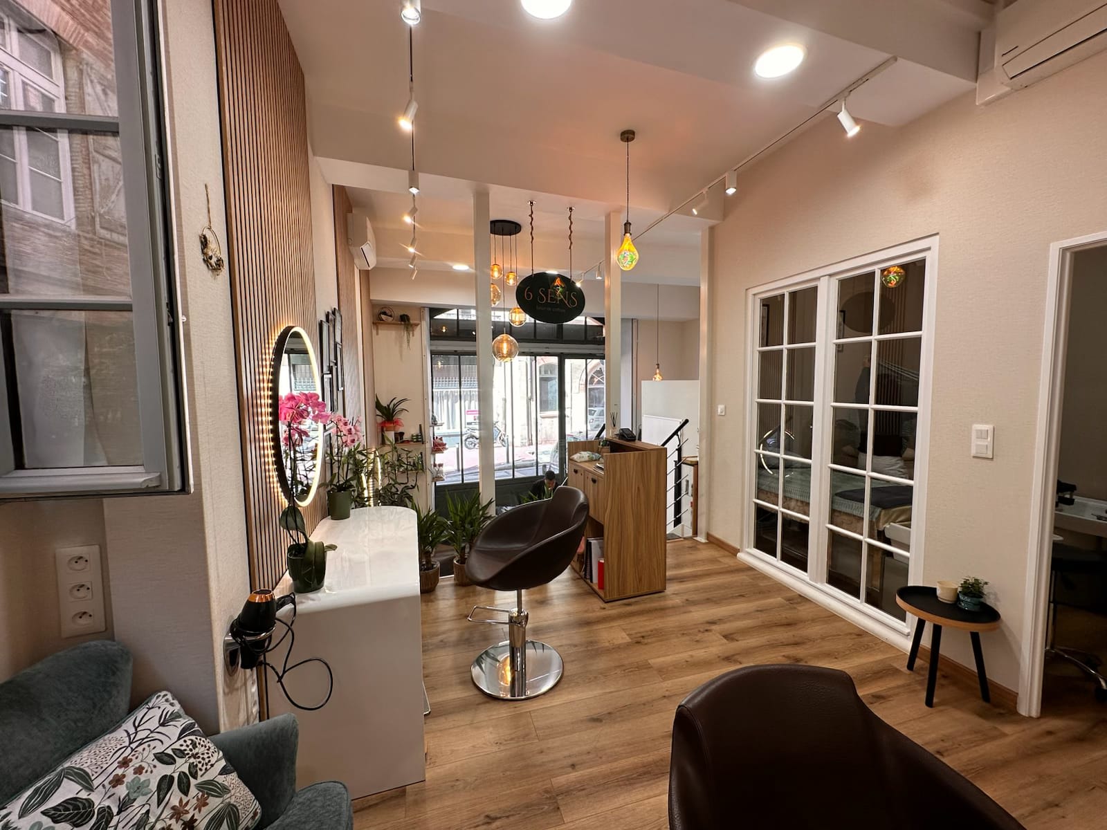 6 SENS - Coiffure Toulouse - Photo de couverture - OneBooking