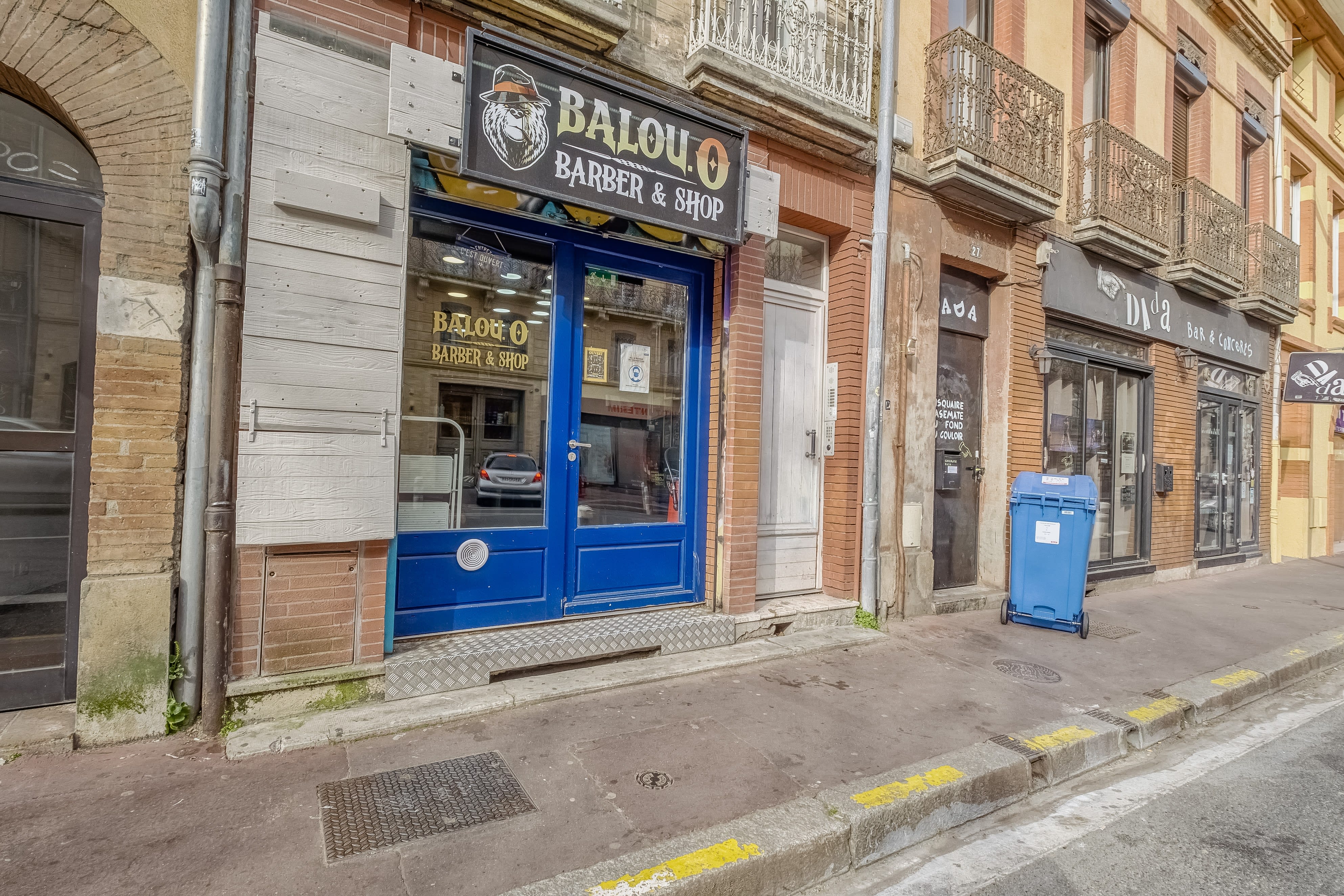 Balou O'Barber & Shop