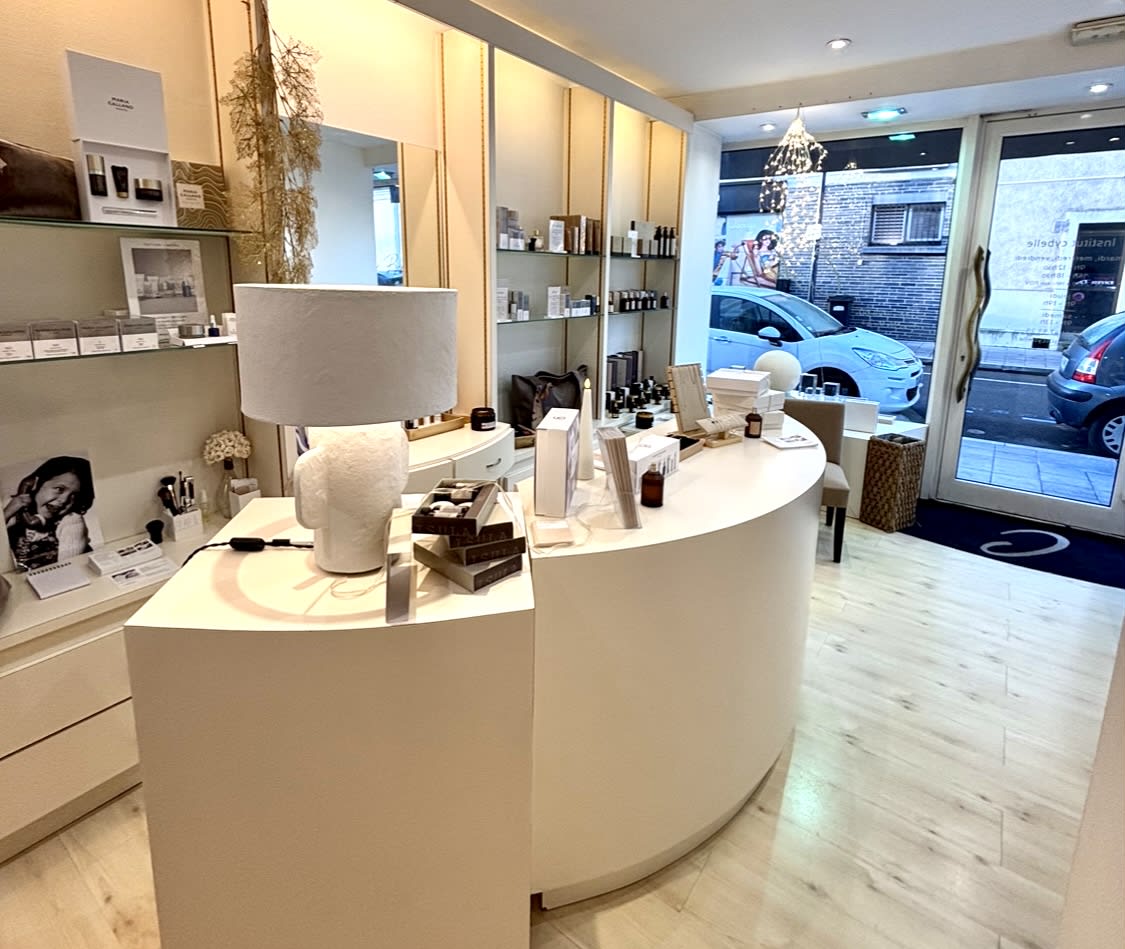 Cybelle - Institut de beauté Angers - OneBooking