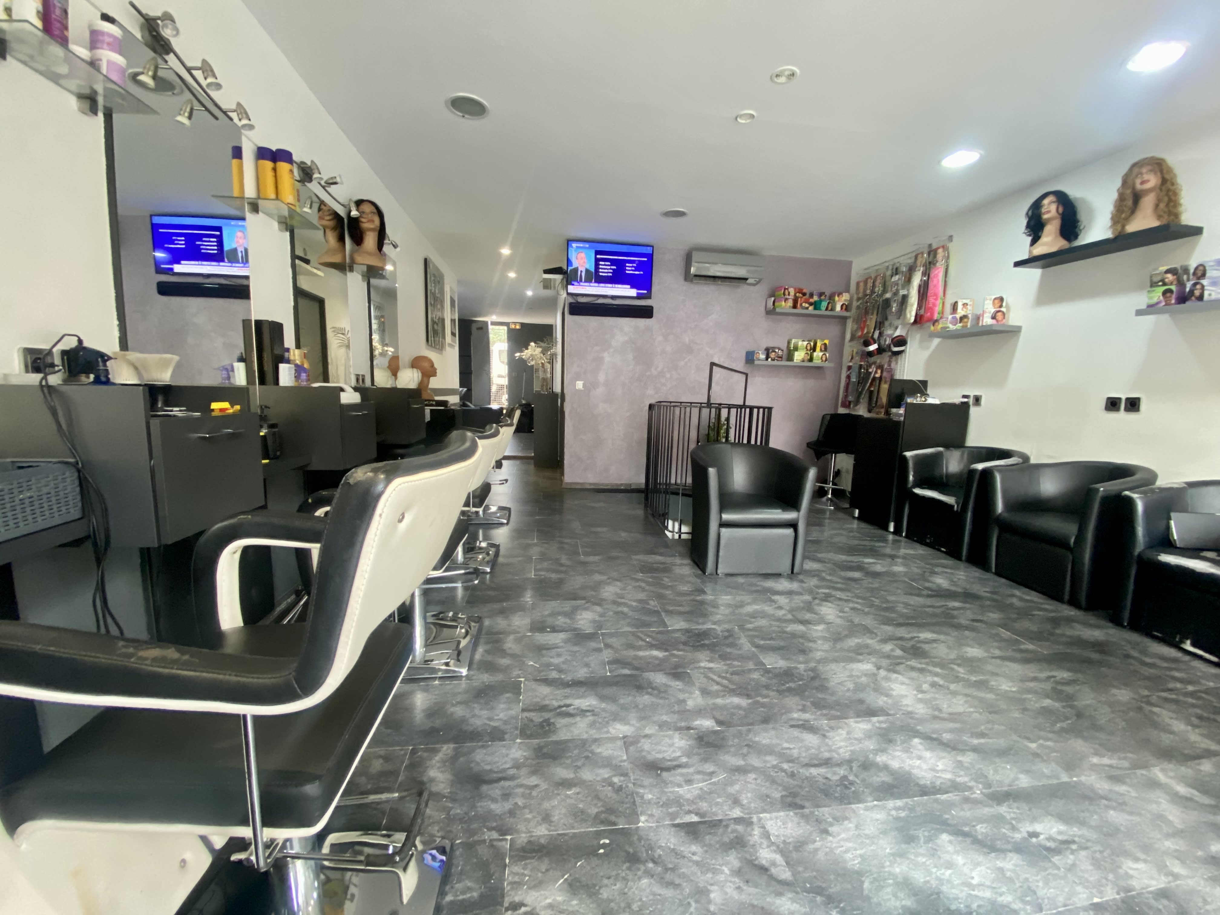 Hair Street & Nails - Coiffure Nice - OneBooking