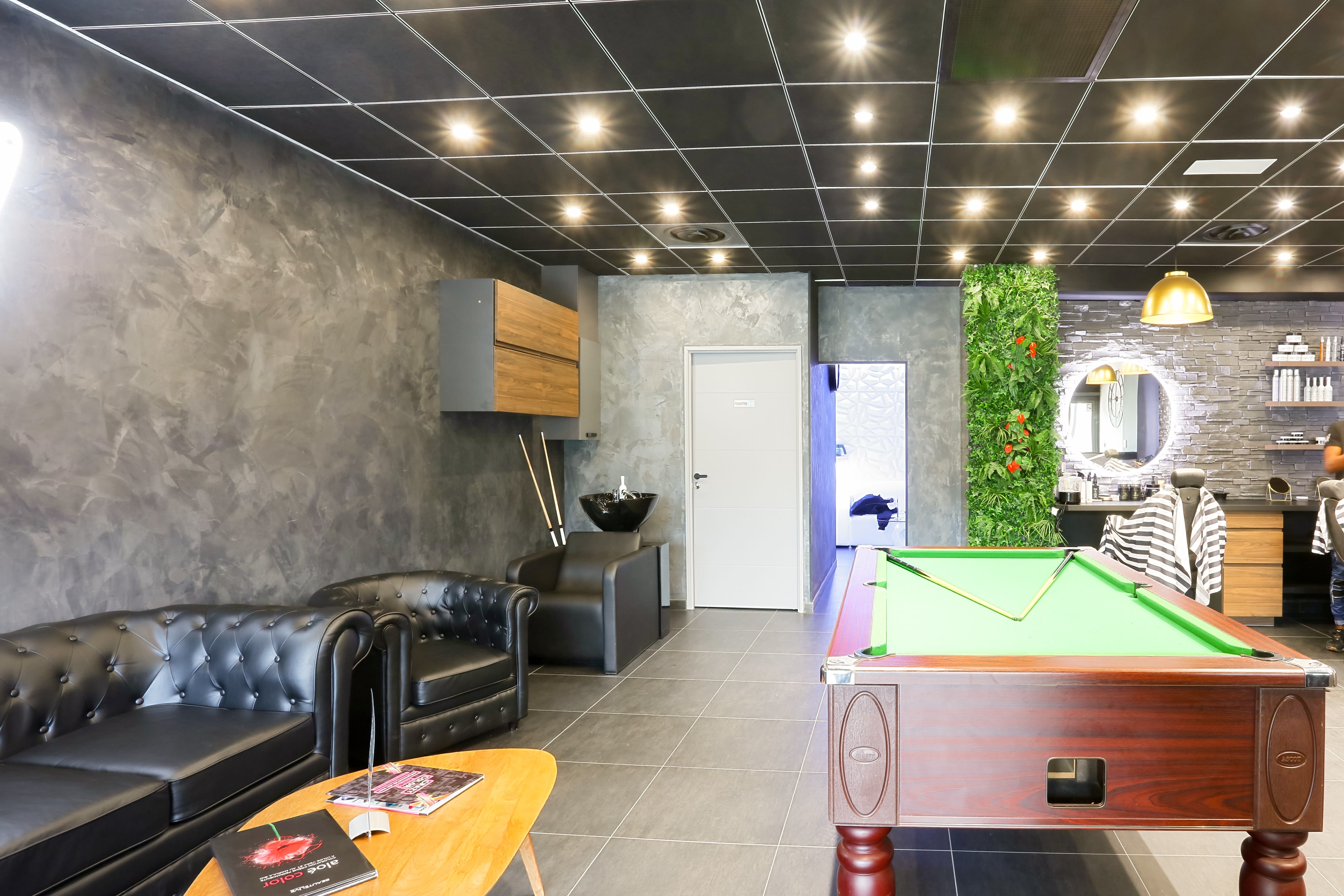 W Barber Lounge - Coiffure Montpellier - W Barber Lounge - Photo Galerie - OneBooking