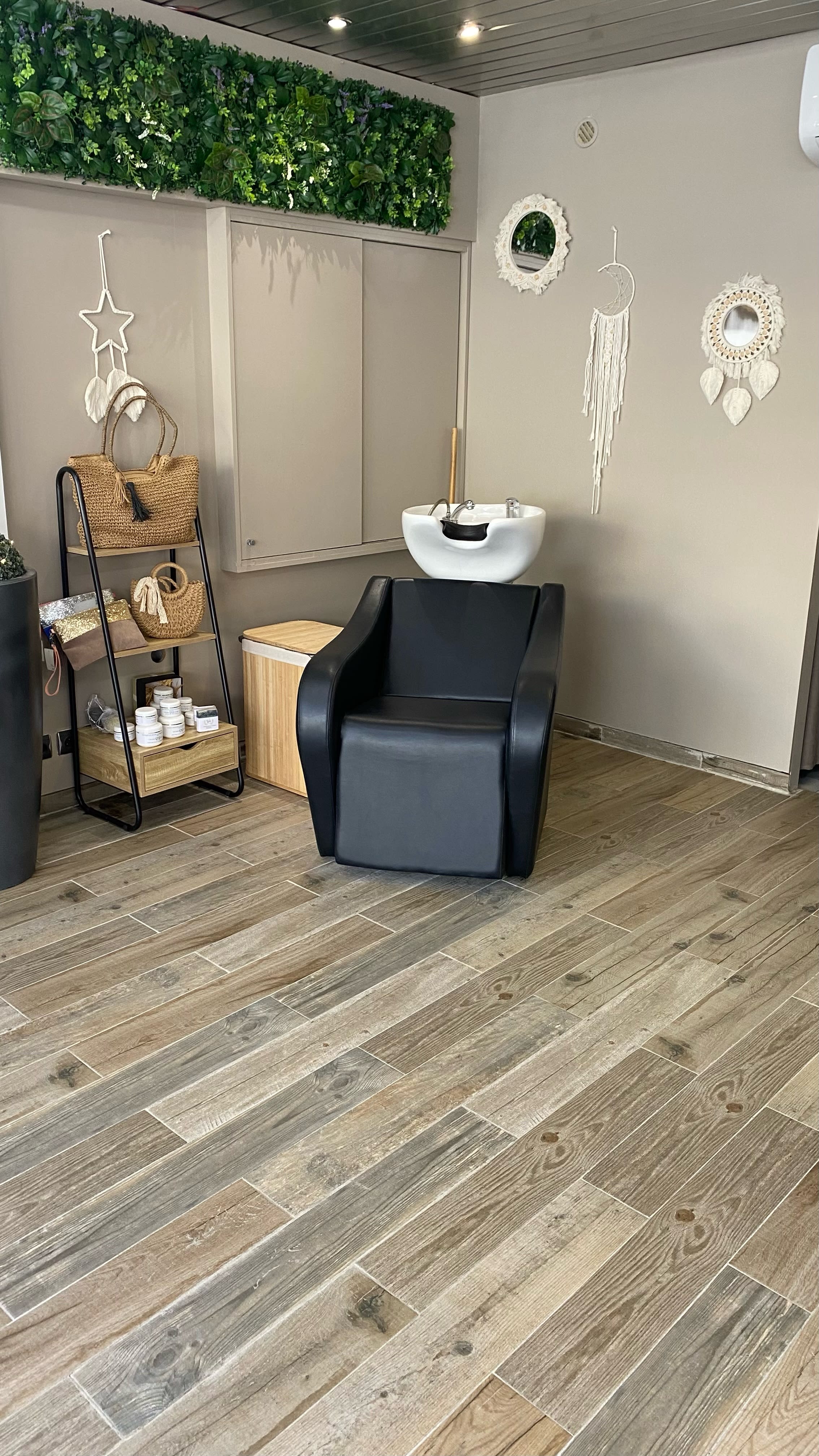 N&A Coiffure - Coiffure Nice - N&A Coiffure - Photo Galerie - OneBooking