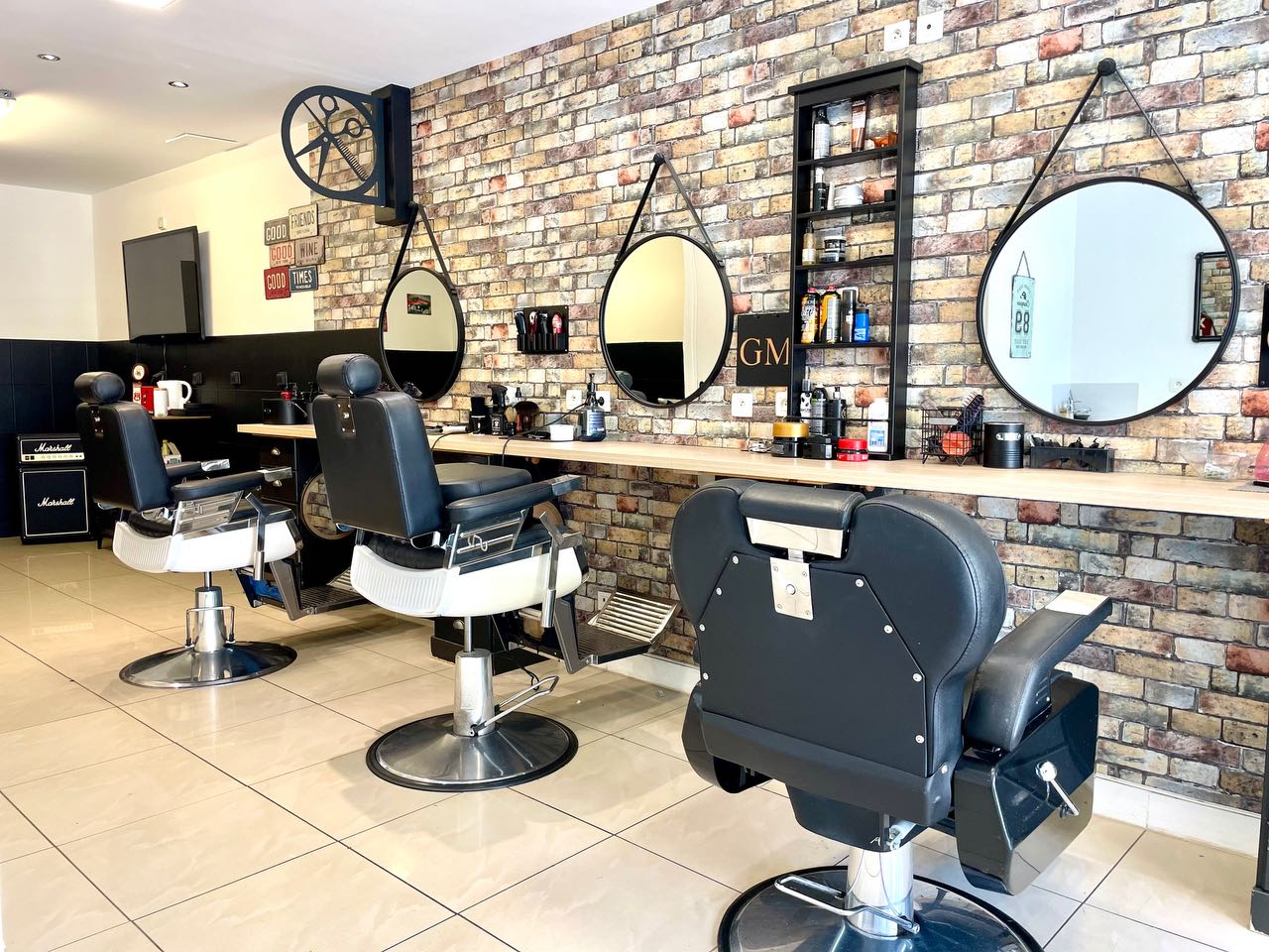 AR Barbier - Barbier Angers - OneBooking