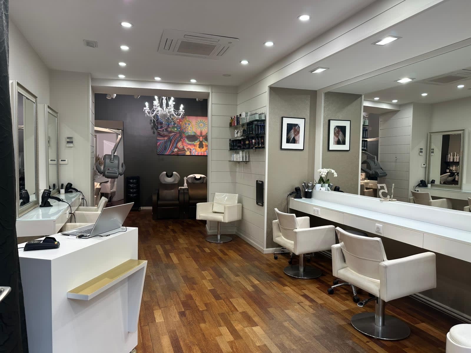 Le 5 Coiffure - Coiffure Nantes - Le 5 Coiffure - Photo Galerie - OneBooking