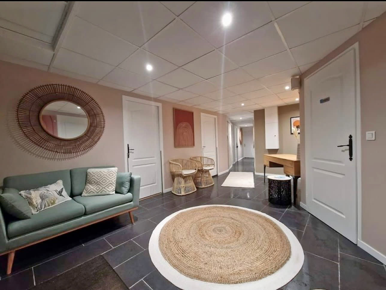 Nailsyy | Centre Kallista - Institut de beauté Antibes - Nailsyy | Centre Kallista - Photo Galerie - OneBooking