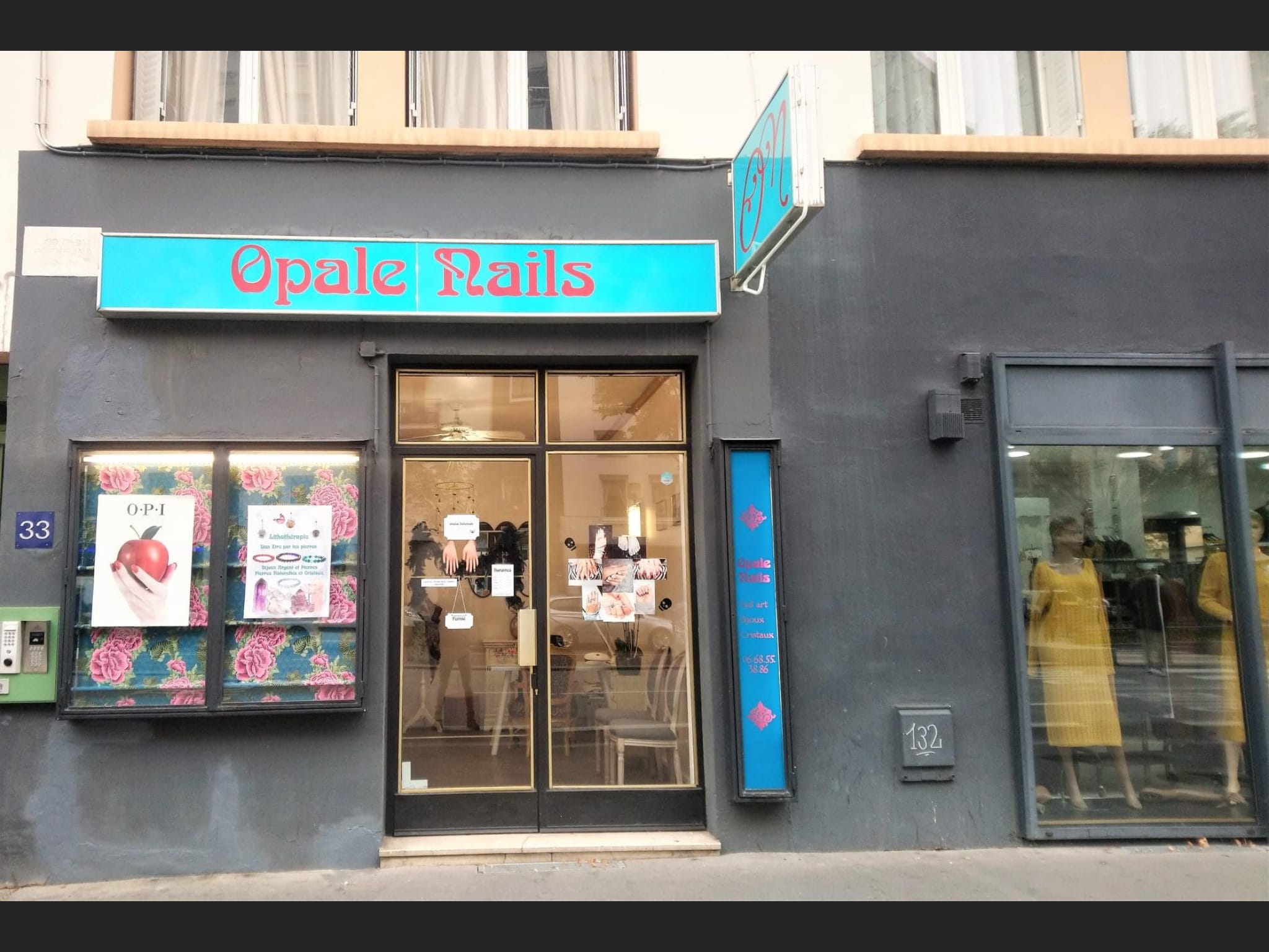 Opale Nails