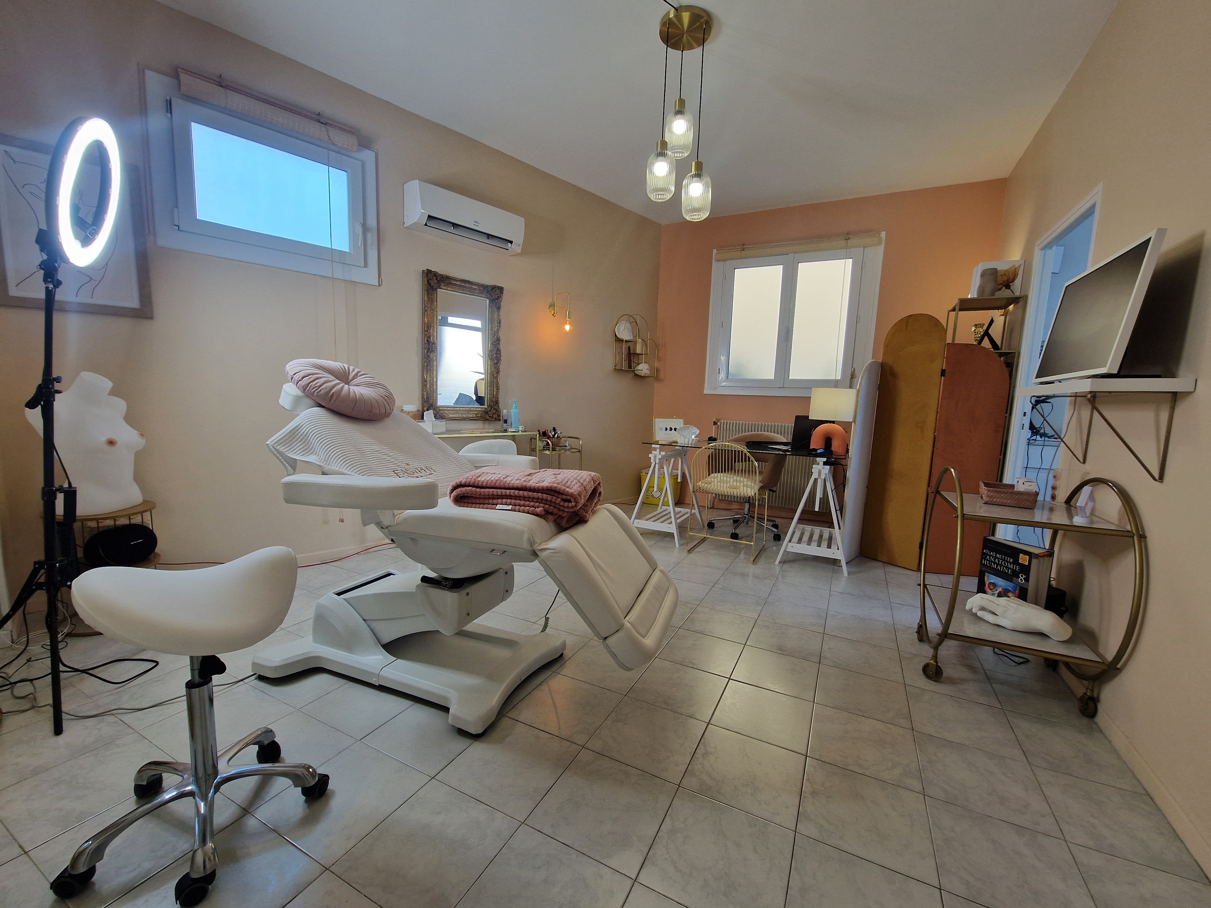 Easyphy - Maquillage Béziers - Easyphy - Photo Galerie - OneBooking