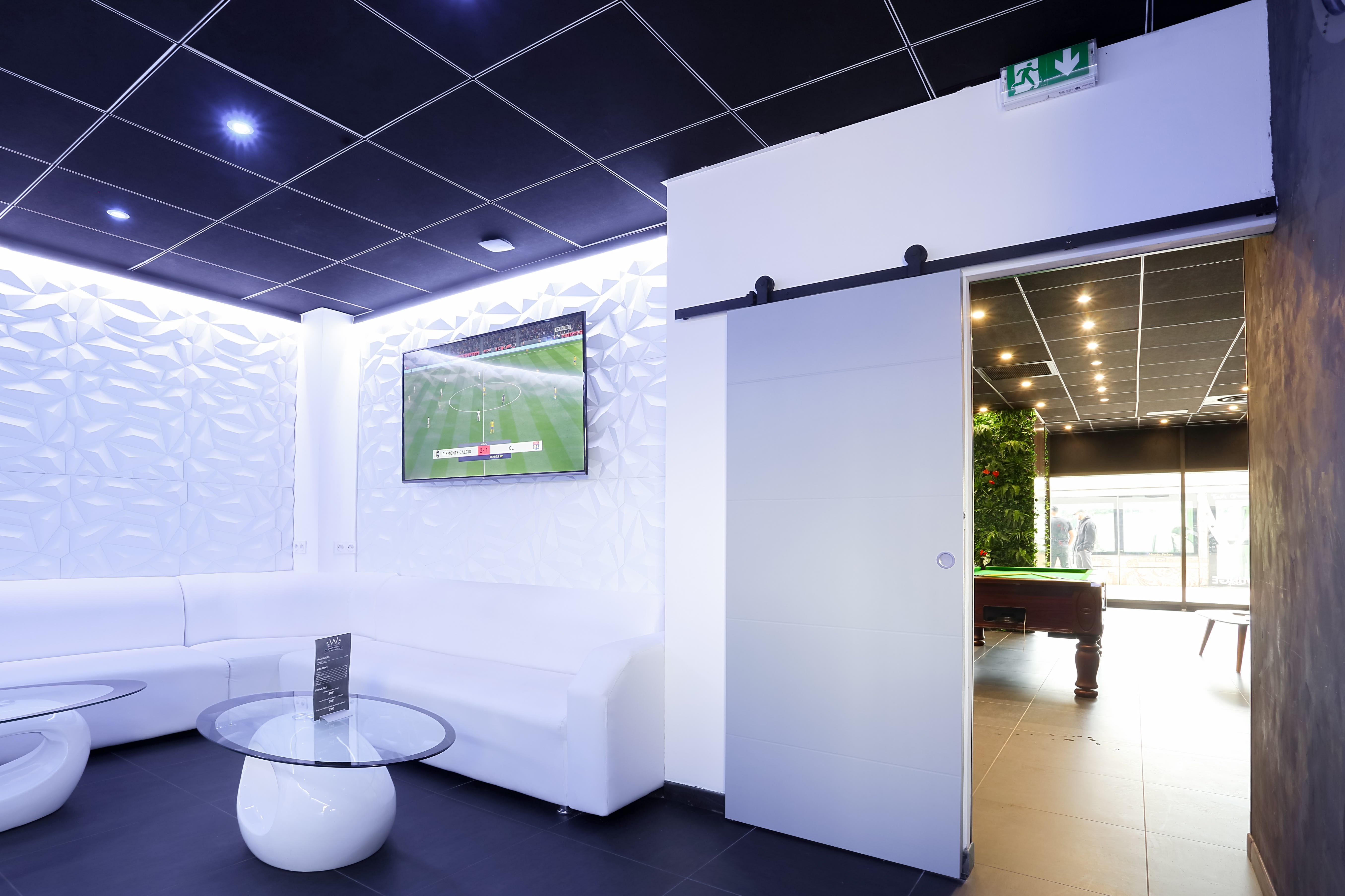 W Barber Lounge - Coiffure Montpellier - W Barber Lounge - Photo Galerie - OneBooking