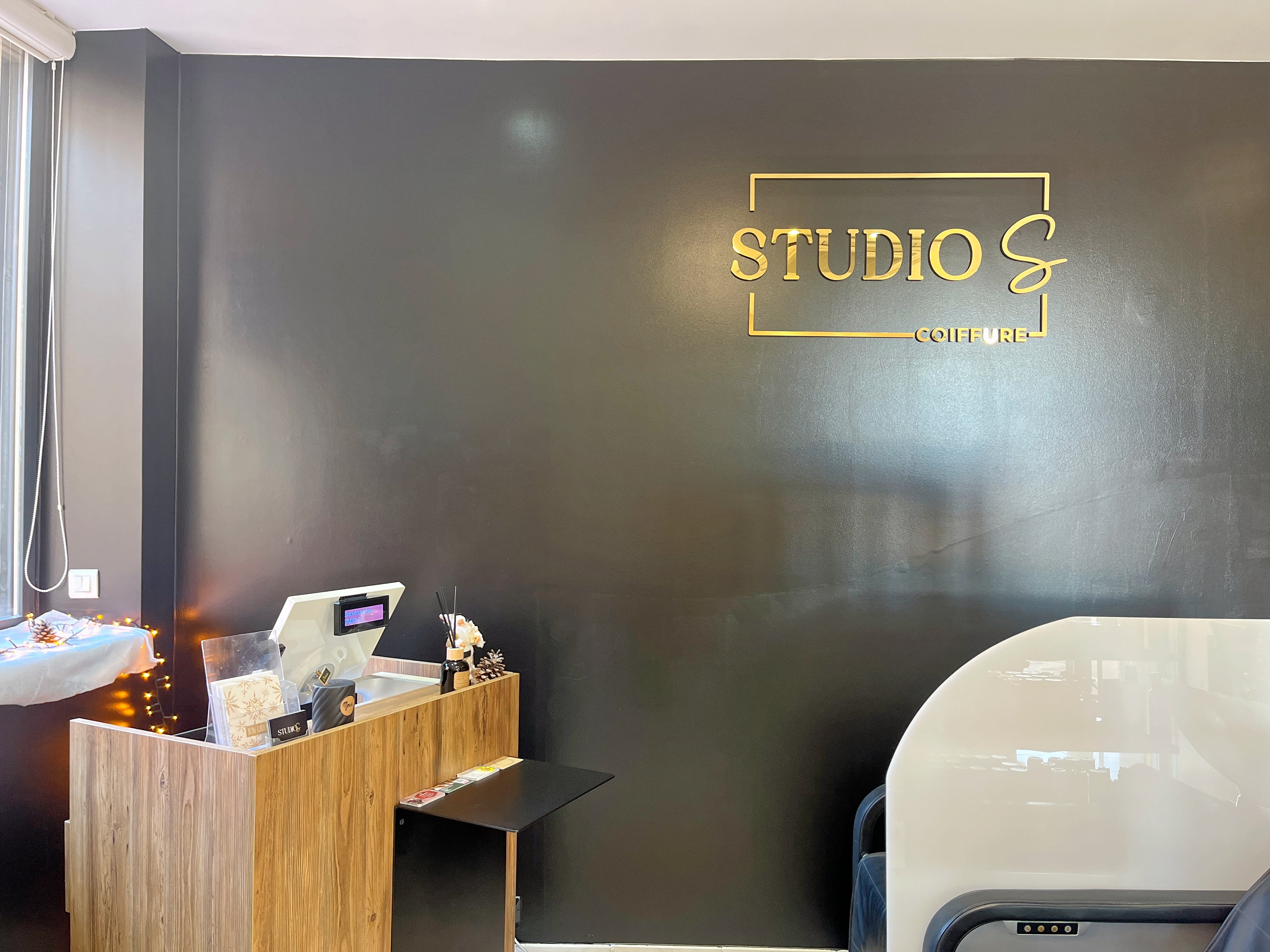 Studio S - Coiffure Le Luc - Studio S - Photo Galerie - OneBooking