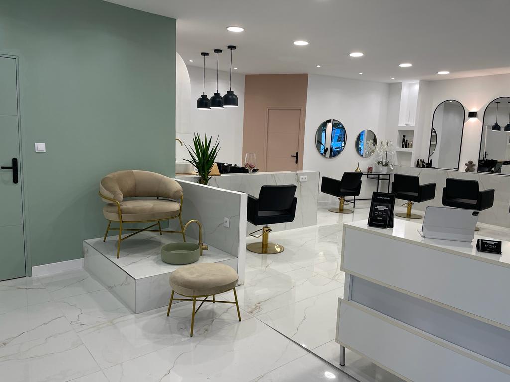 BLUSH Concept (ancien Mya Coiffure) - Massage Marseille - OneBooking