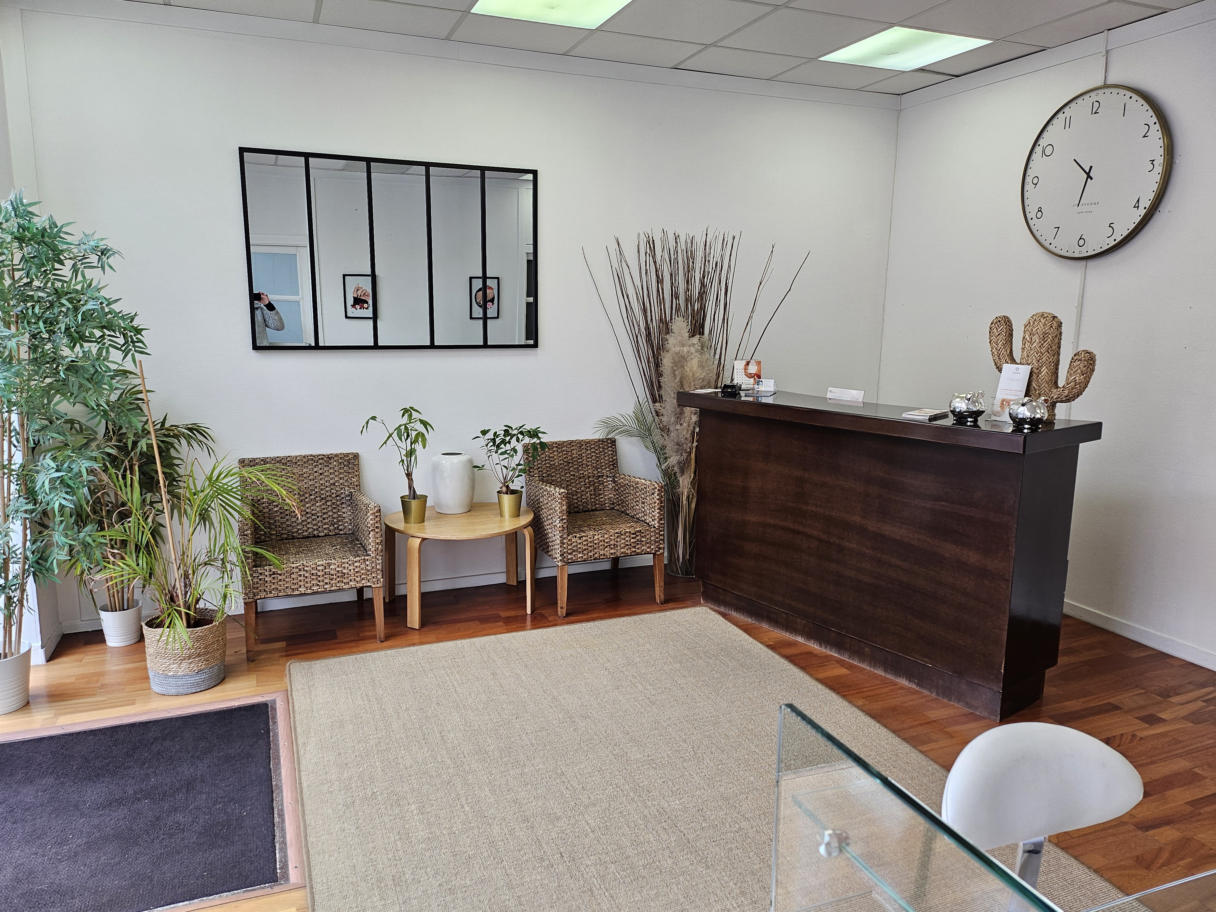 Saint Maur Esthétique - Sourcils & cils La Varenne Saint Hilaire - OneBooking