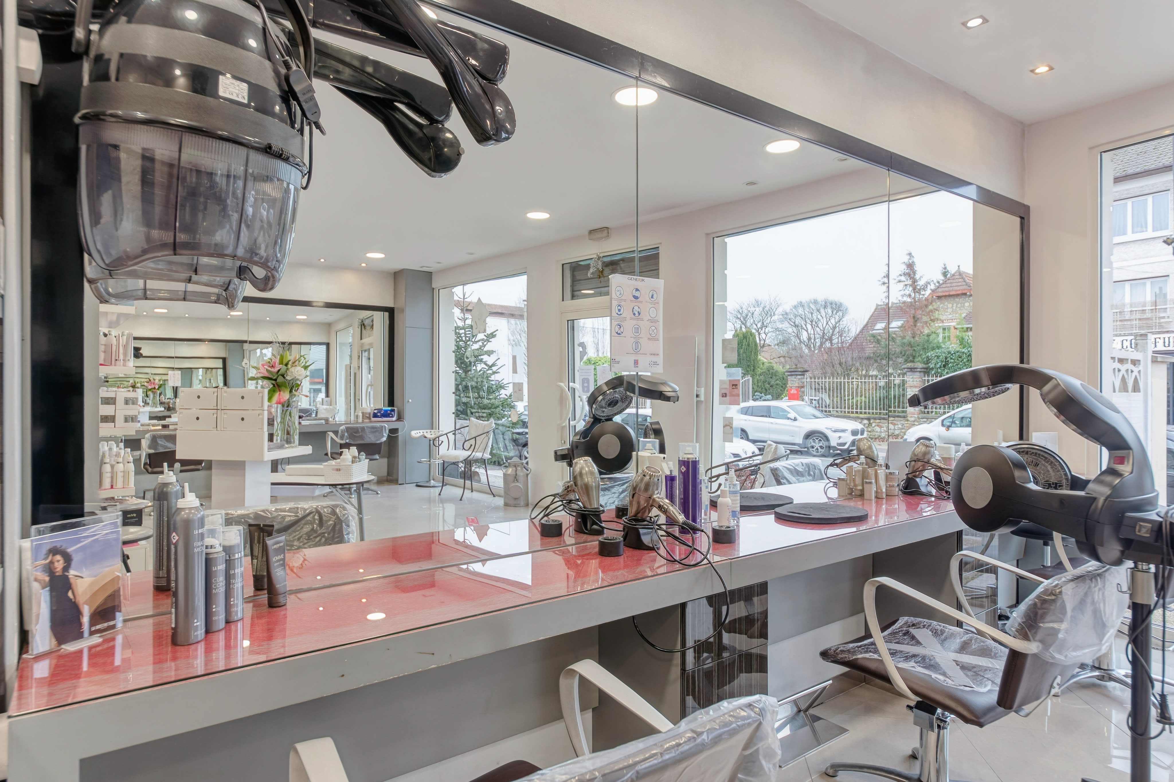 Emi Tif Coiffure Sainte Geneviève Des Bois Emi'tif Coiffure : coiffeur à Sainte-Geneviève-des-Bois