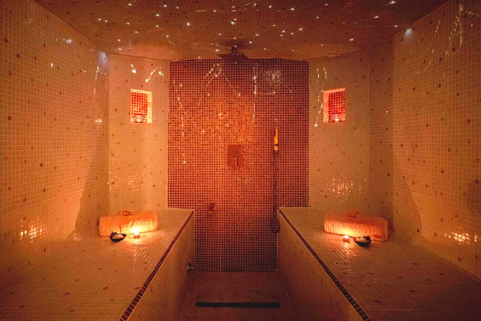 L'Ocre du Massage - Onglerie Cannes - OneBooking
