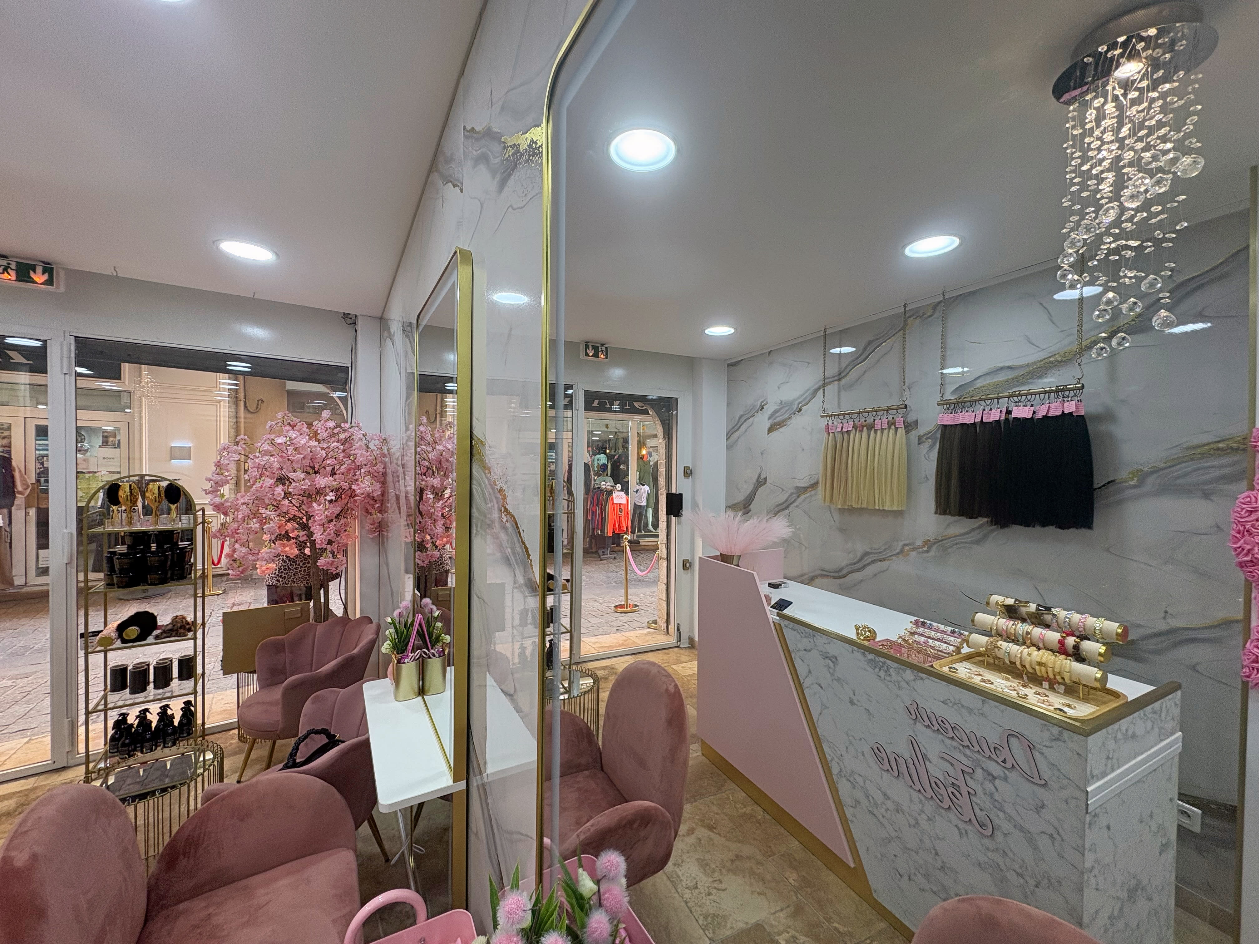 Douceur Féeline Institut - Coiffure Saint-Maximin-la-Sainte-Baume - OneBooking