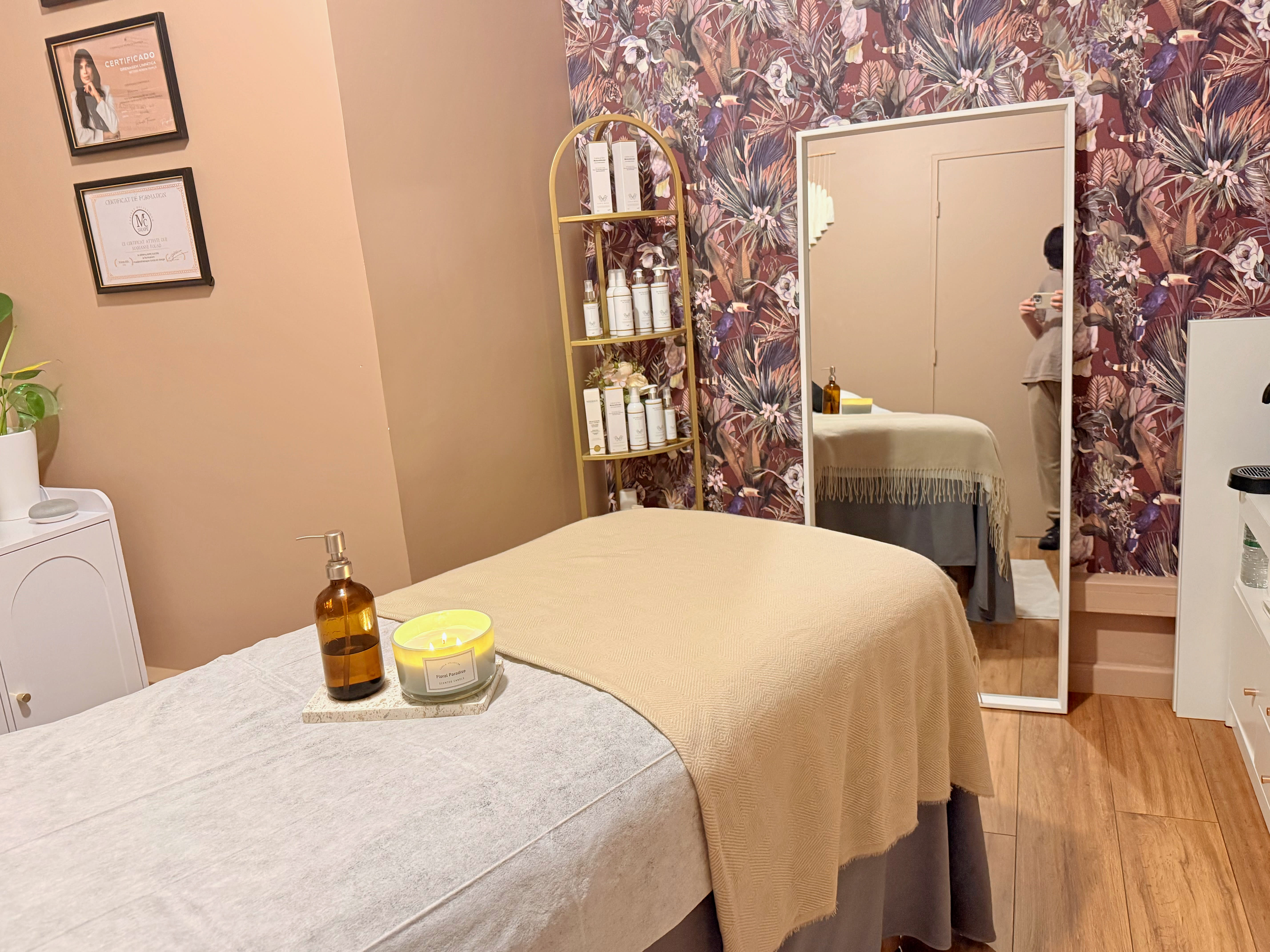 Renaissance d'Or - Madérothérapie & Drainage Lymphatique Renata França - Institut de beauté Cannes - Renaissance d'Or - Madérothérapie & Drainage Lymphatique Renata França - Photo Galerie - OneBooking