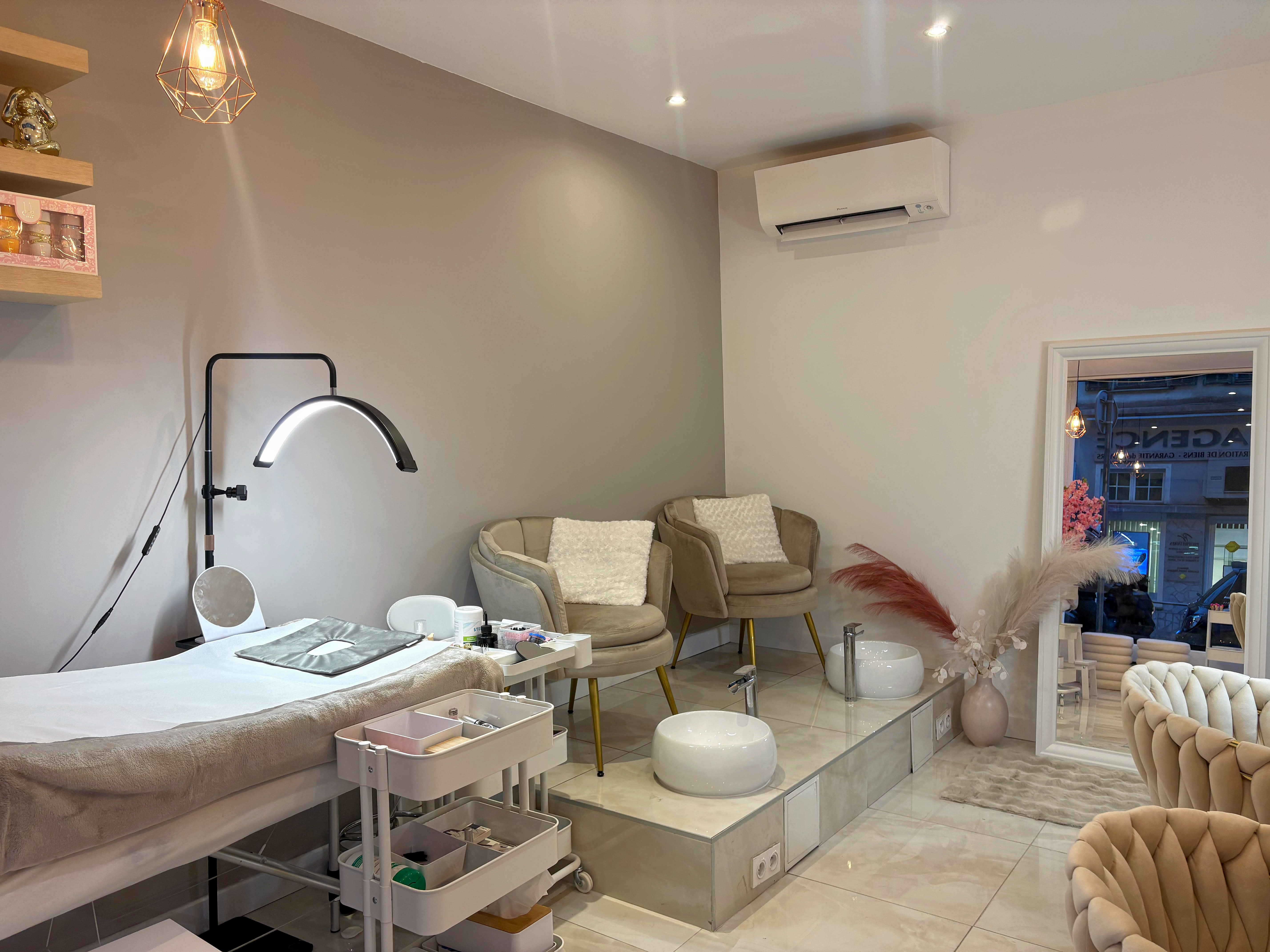 Liza Glamm's - Coiffure Nice - Photo de couverture - OneBooking