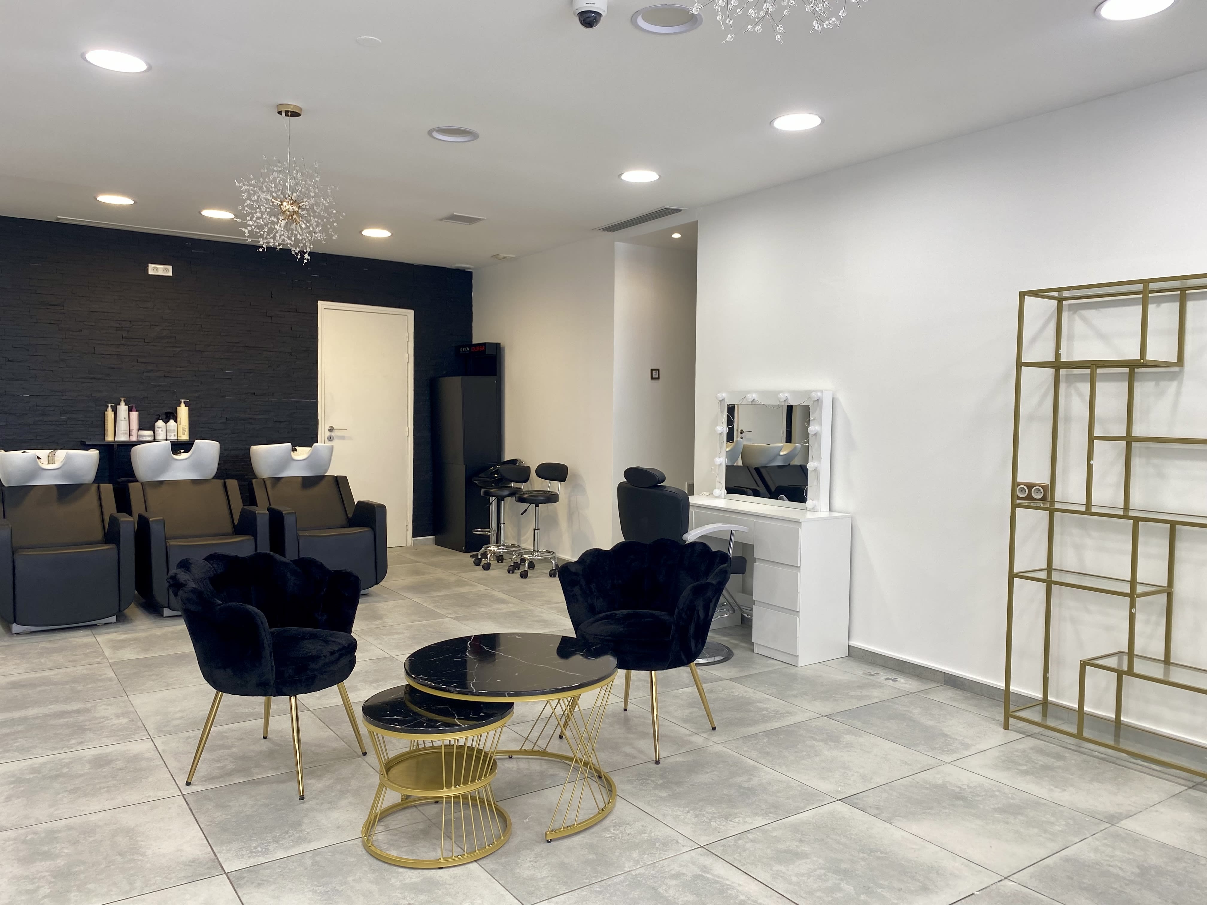 SYA Coiffure x SAMED AYDOGAN - Institut de beauté Cannes - SYA Coiffure x SAMED AYDOGAN - Photo Galerie - OneBooking