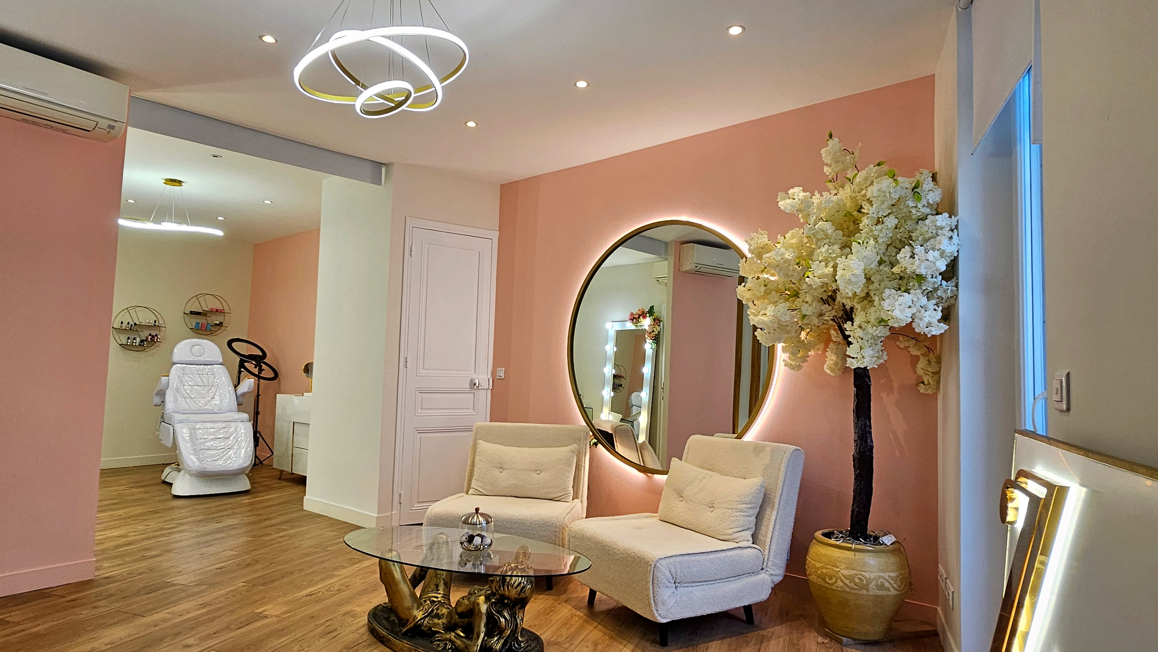 Zhanna l'art russe - Institut de beauté Cannes - Zhanna l'art russe - Photo Galerie - OneBooking