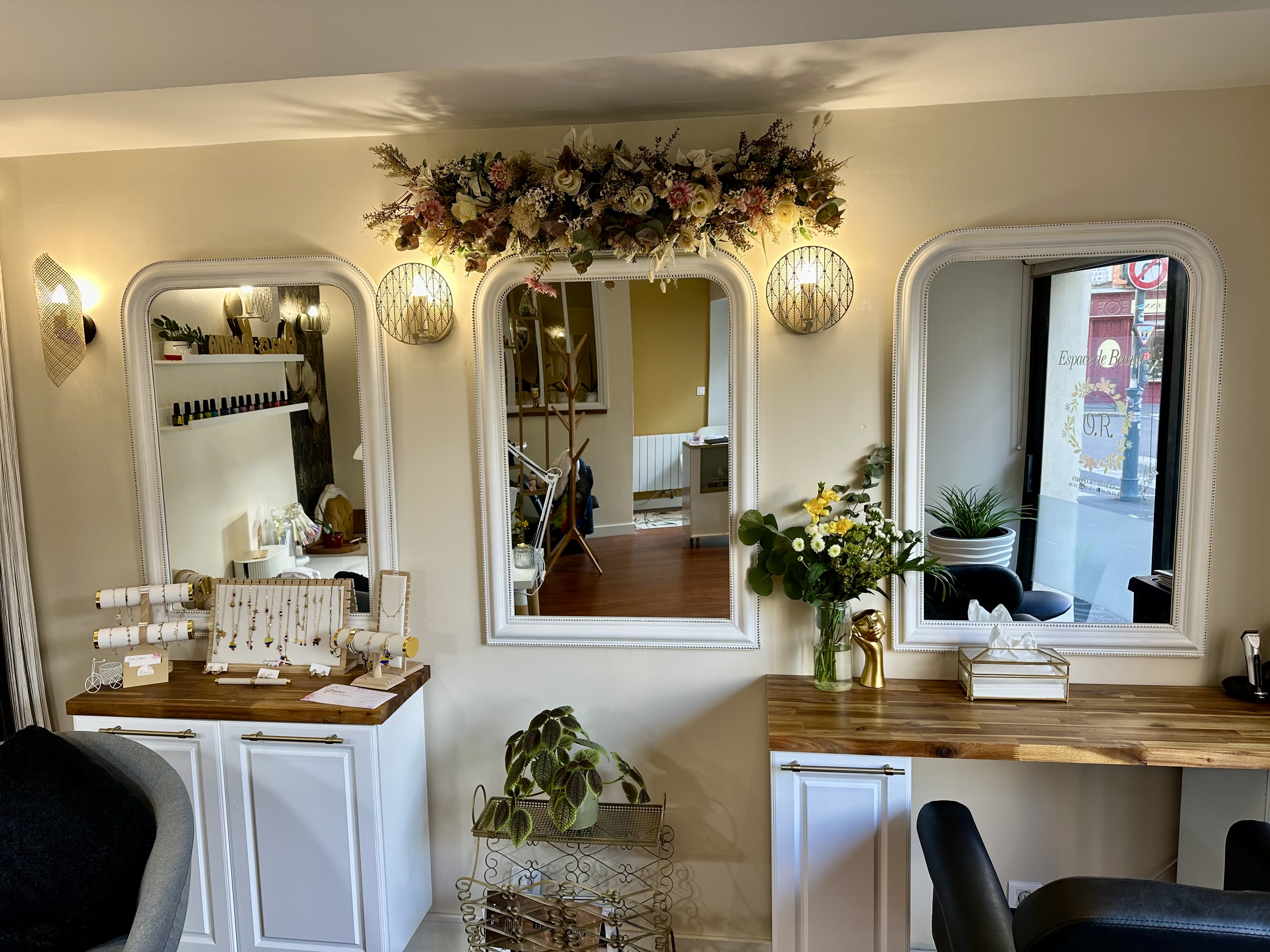 Ongles Karina (Espace de Beauté OR)