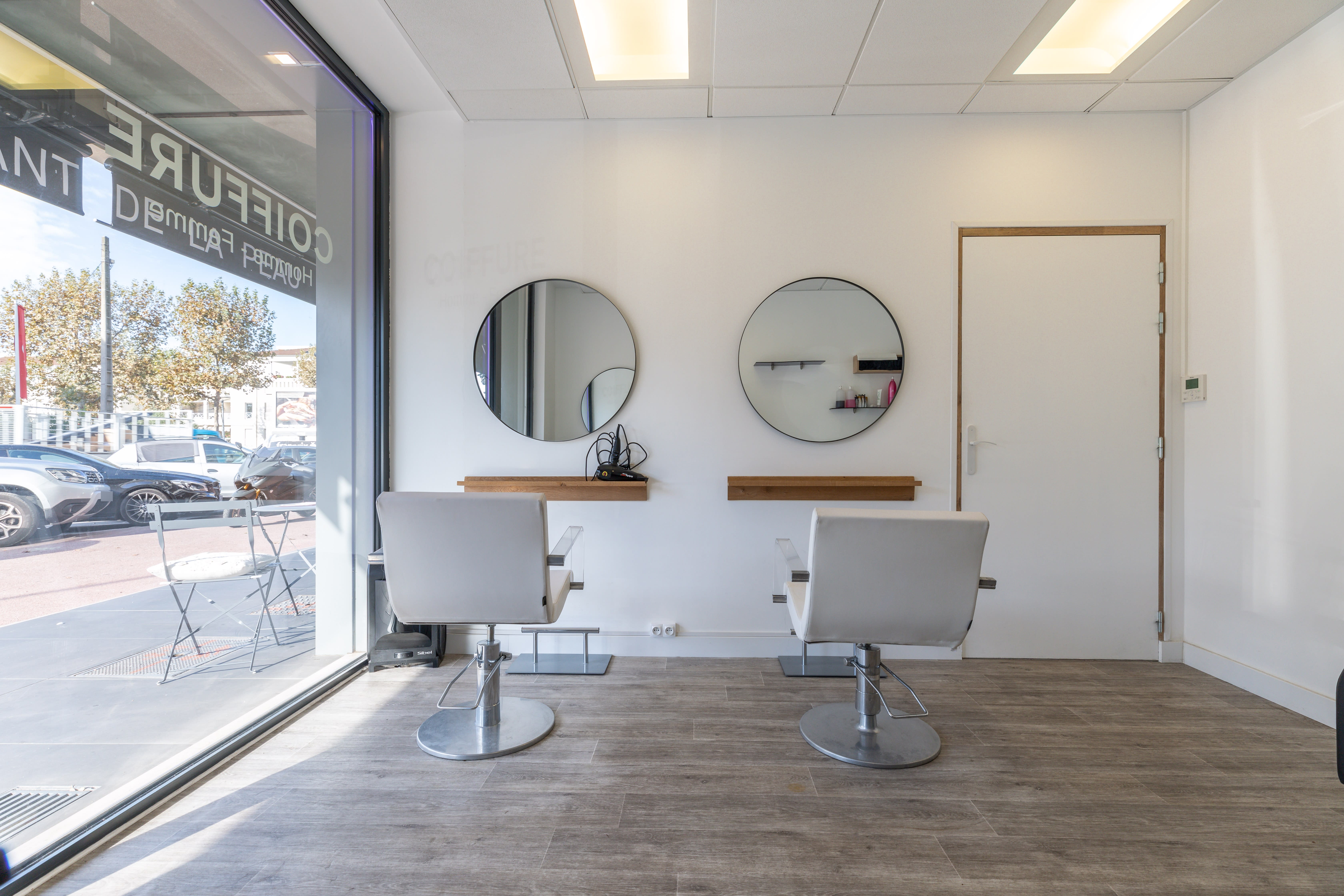 MC Beauty Lounge - Institut de beauté Cannes - MC Beauty Lounge - Photo Galerie - OneBooking