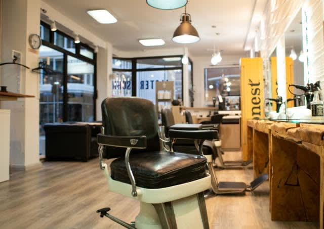 Alsterschnitt - Coiffure Hamburg - Alsterschnitt - Photo Galerie - OneBooking