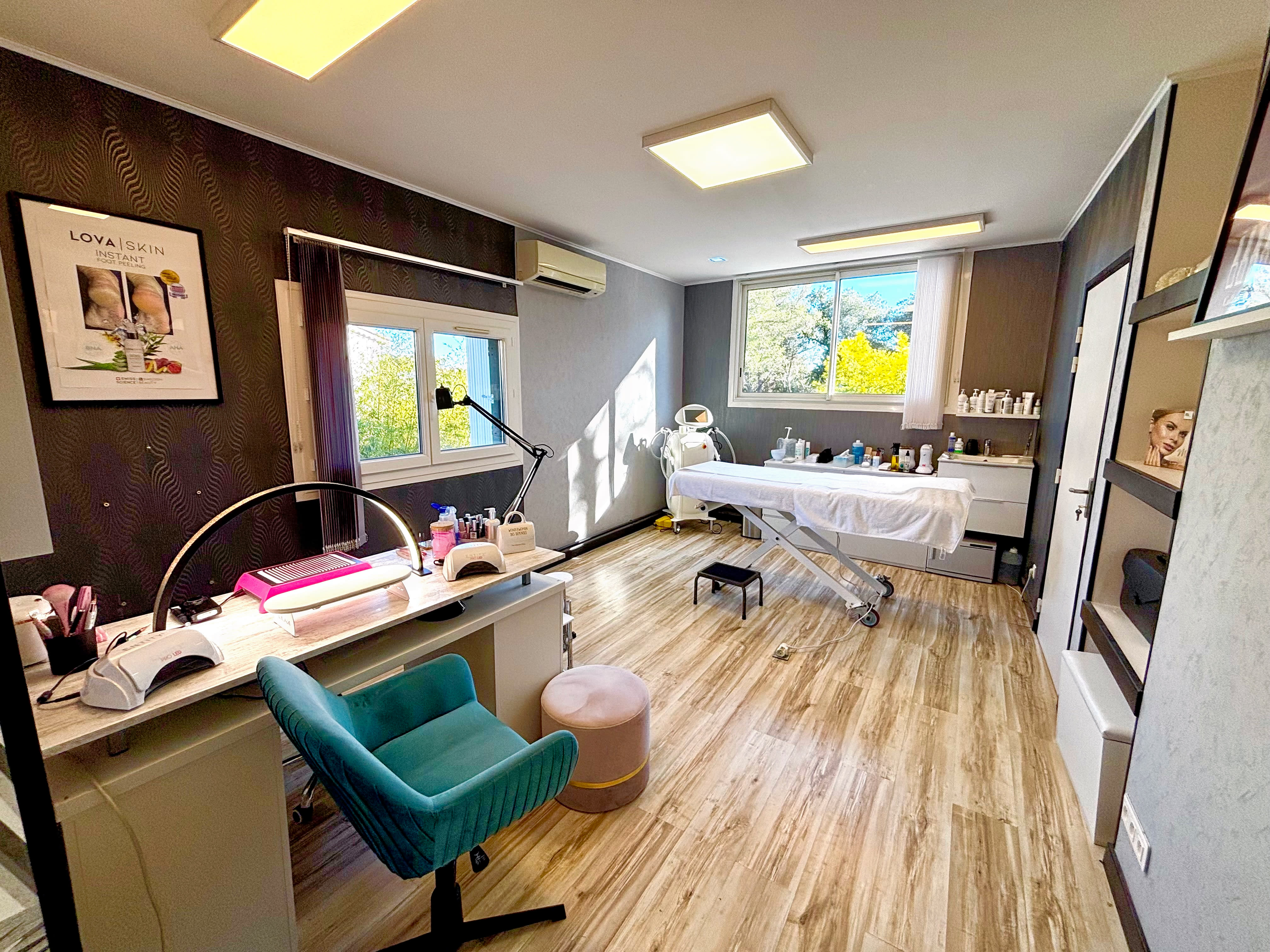 Ongles et Soins - Onglerie Saint-Raphaël - OneBooking