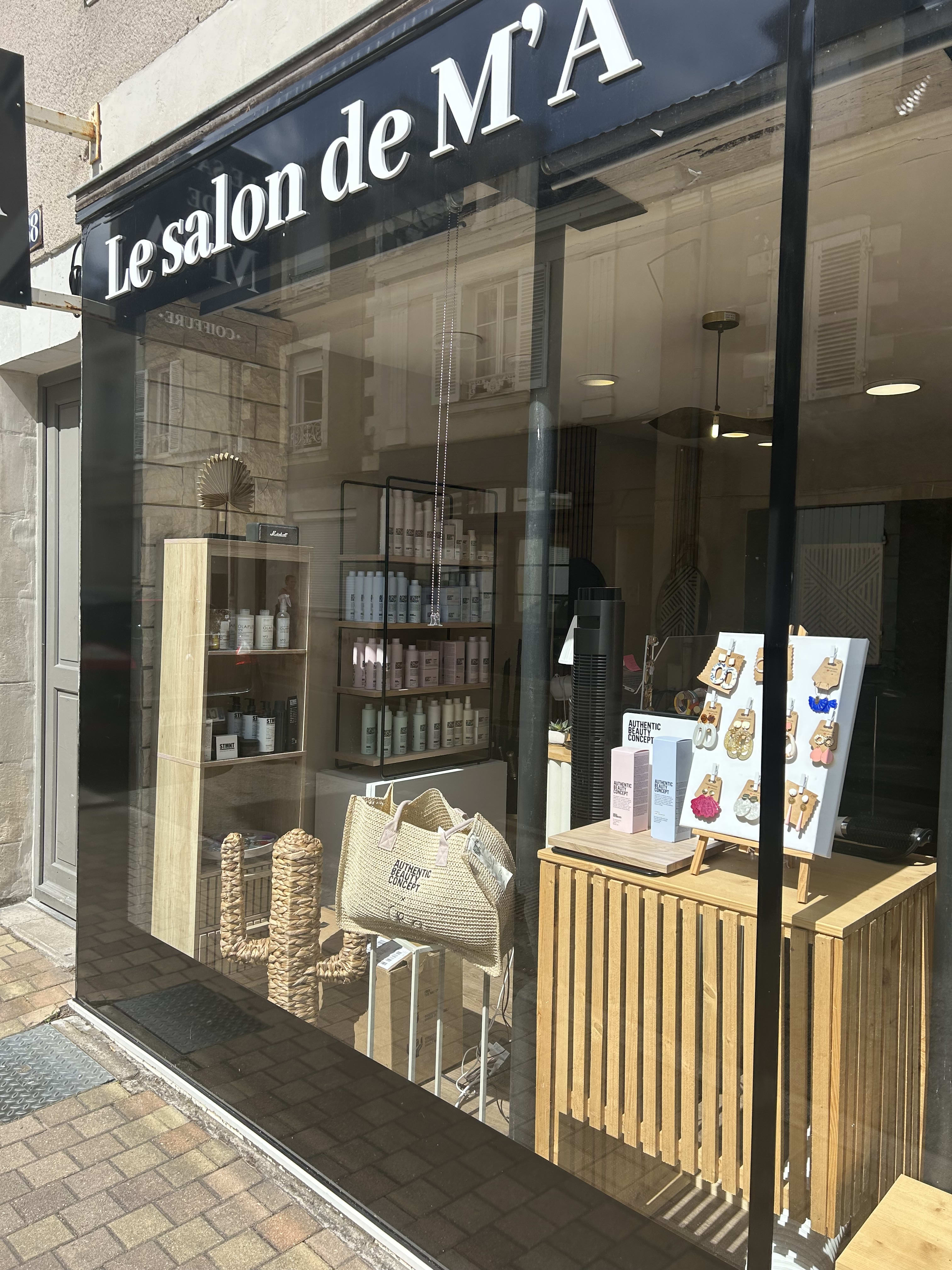 Le Salon de M’A - Coiffure Angers - OneBooking