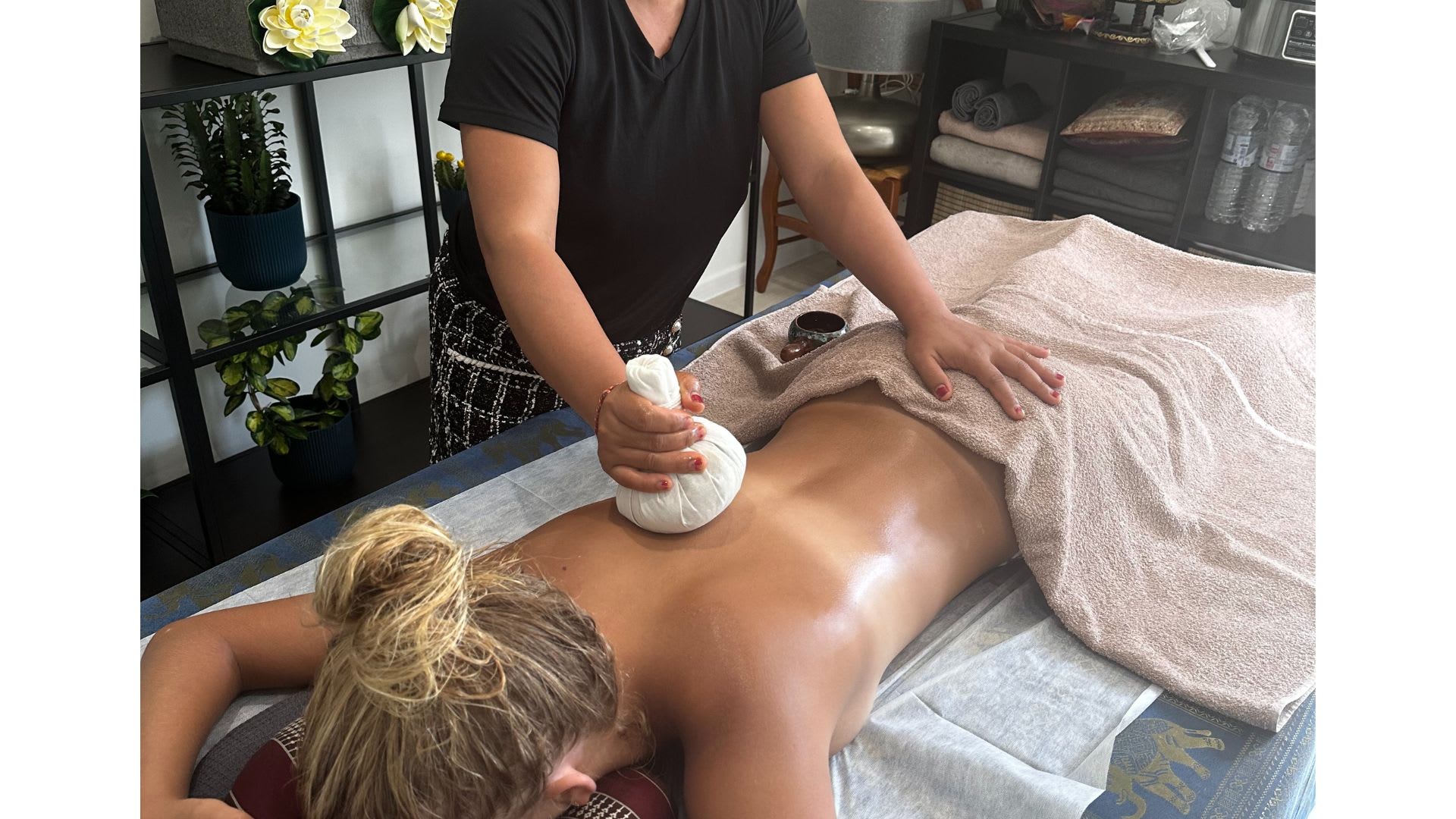 Ayothaya massage - Sourcils & cils Nice - Ayothaya massage - Photo Galerie - OneBooking