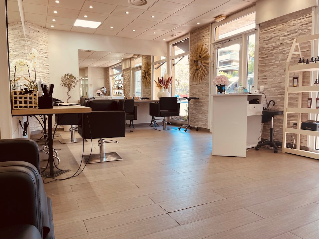 Couverture Boutique Salon JLM