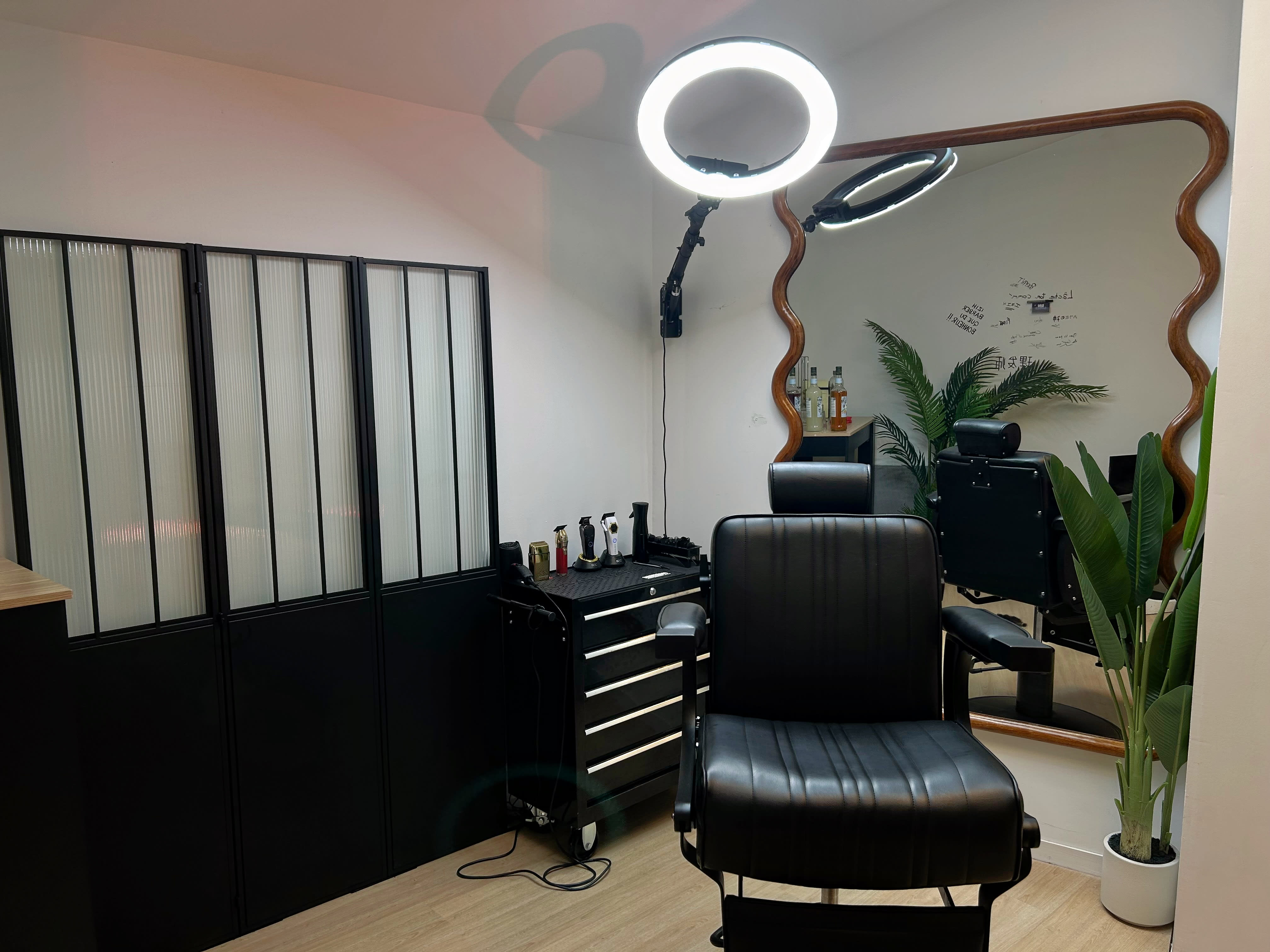 IZIH Barber - Coiffure Angers - OneBooking
