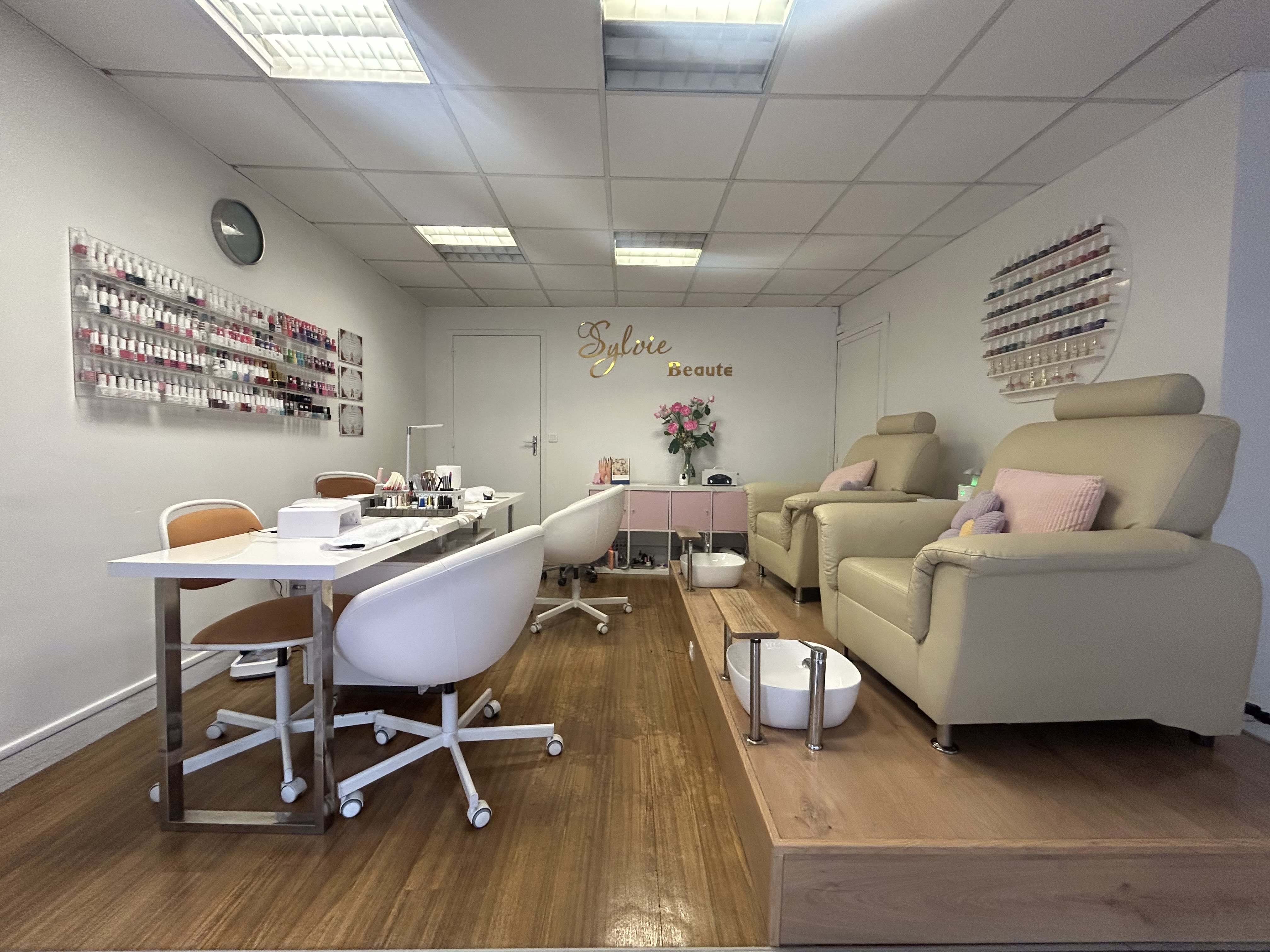 Sylvie Beauté - Onglerie Limoges - OneBooking