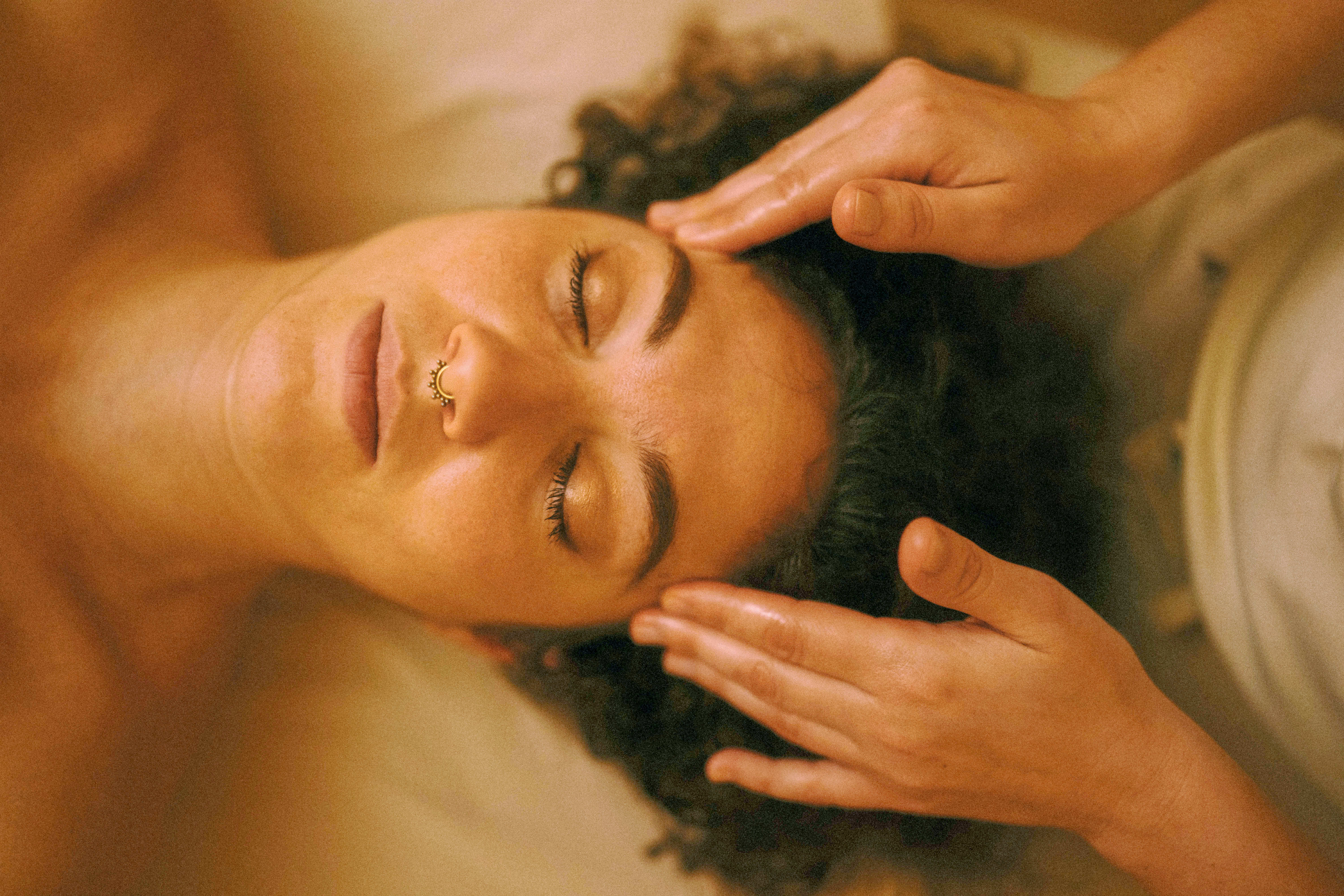 AZOLLA Bien-être Holistique - Institut de beauté Bordeaux - OneBooking