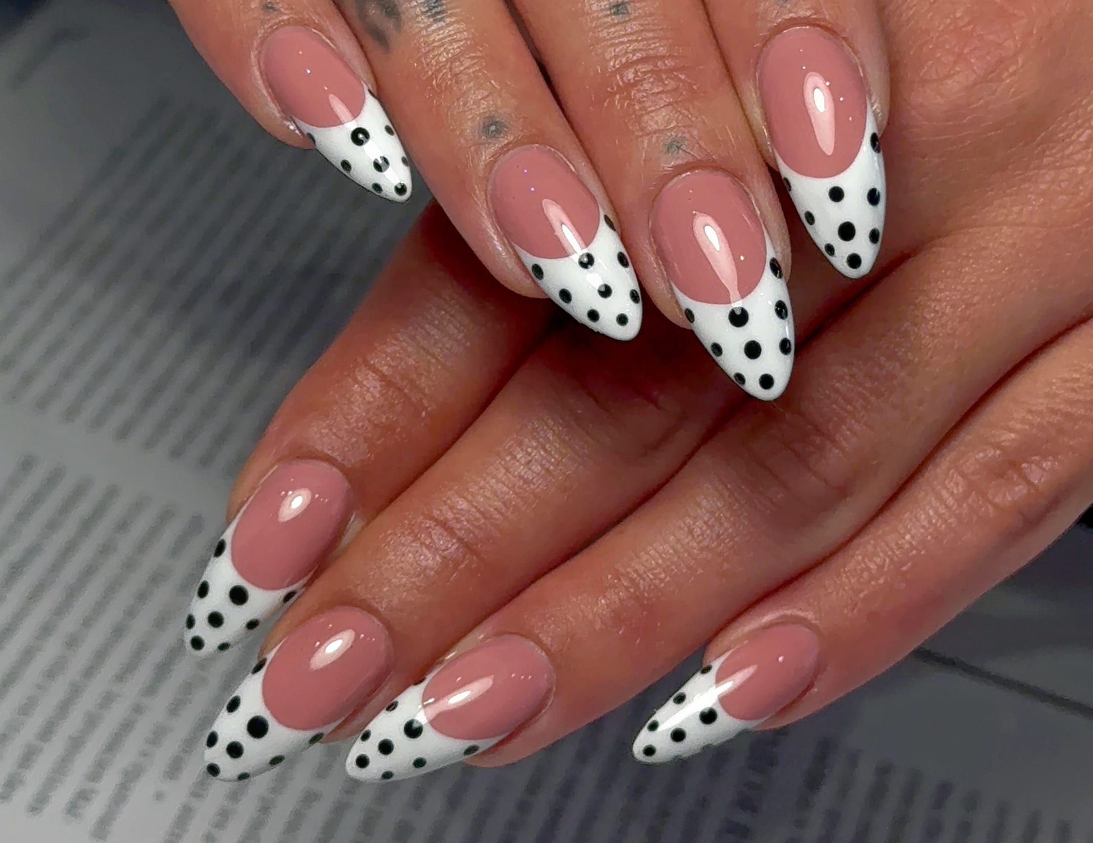 Belles des ongles - Onglerie Cannes - Belles des ongles - Photo Galerie - OneBooking