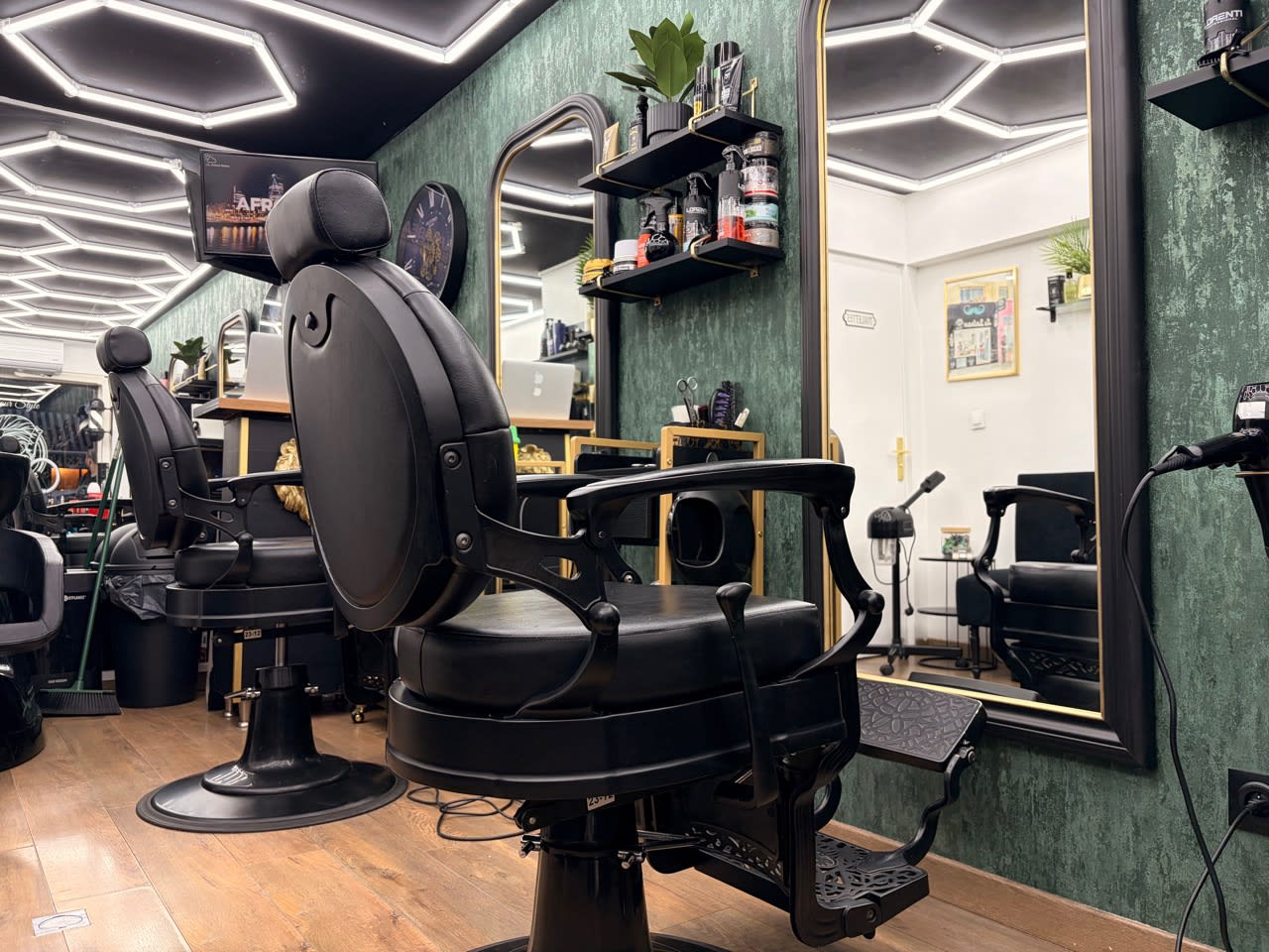 Le Saloon Barber - Coiffure Nice - Le Saloon Barber - Photo Galerie - OneBooking