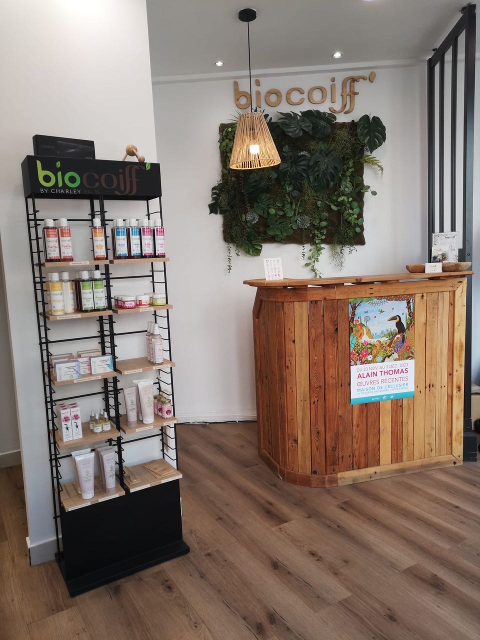 Biocoiff' - Coiffeur Bio Nantes - Colorations Végétales - Coiffure Nantes - Biocoiff' - Coiffeur Bio Nantes - Colorations Végétales - Photo Galerie - OneBooking