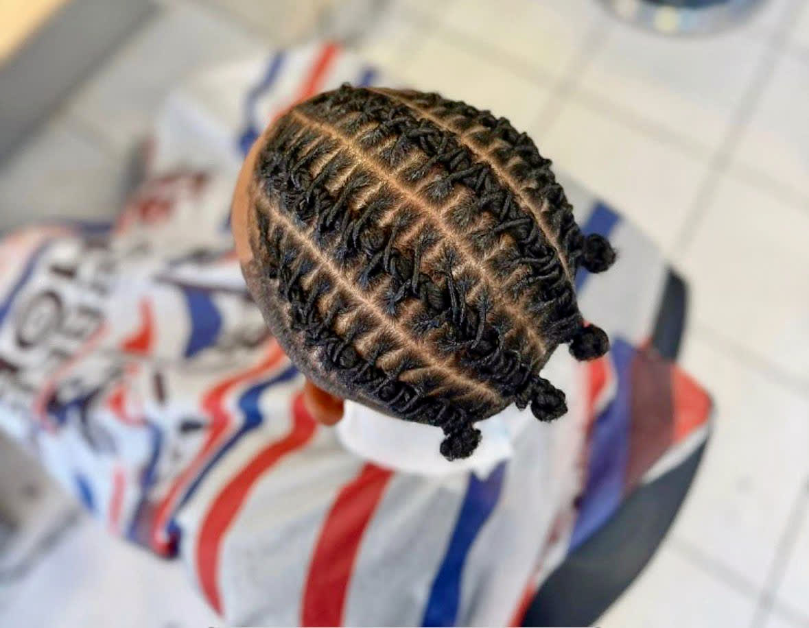Salon Mahena - Barbier Lyon - OneBooking