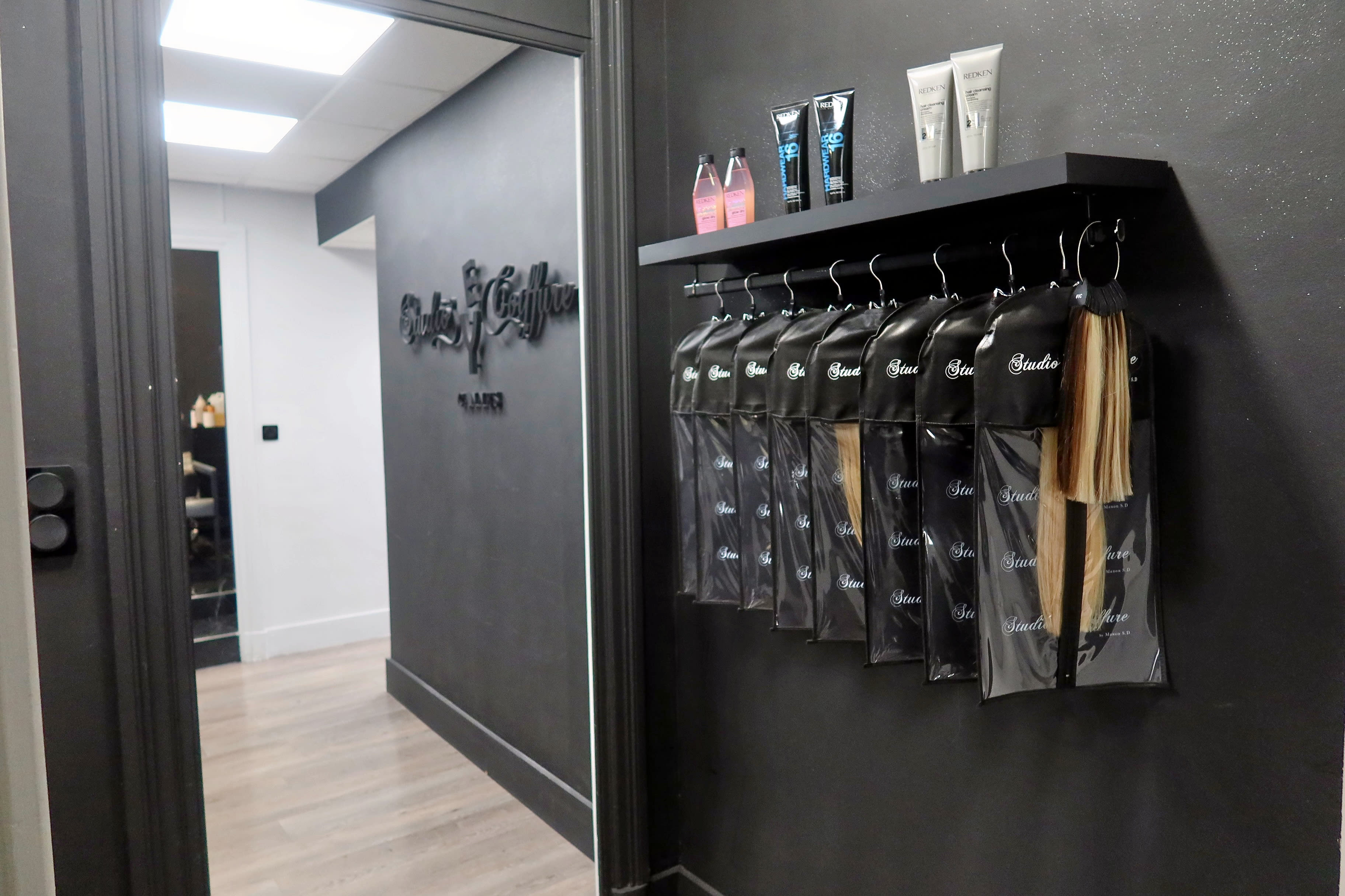 Studio Coiffure - Coiffure Cannes - Studio Coiffure - Photo Galerie - OneBooking