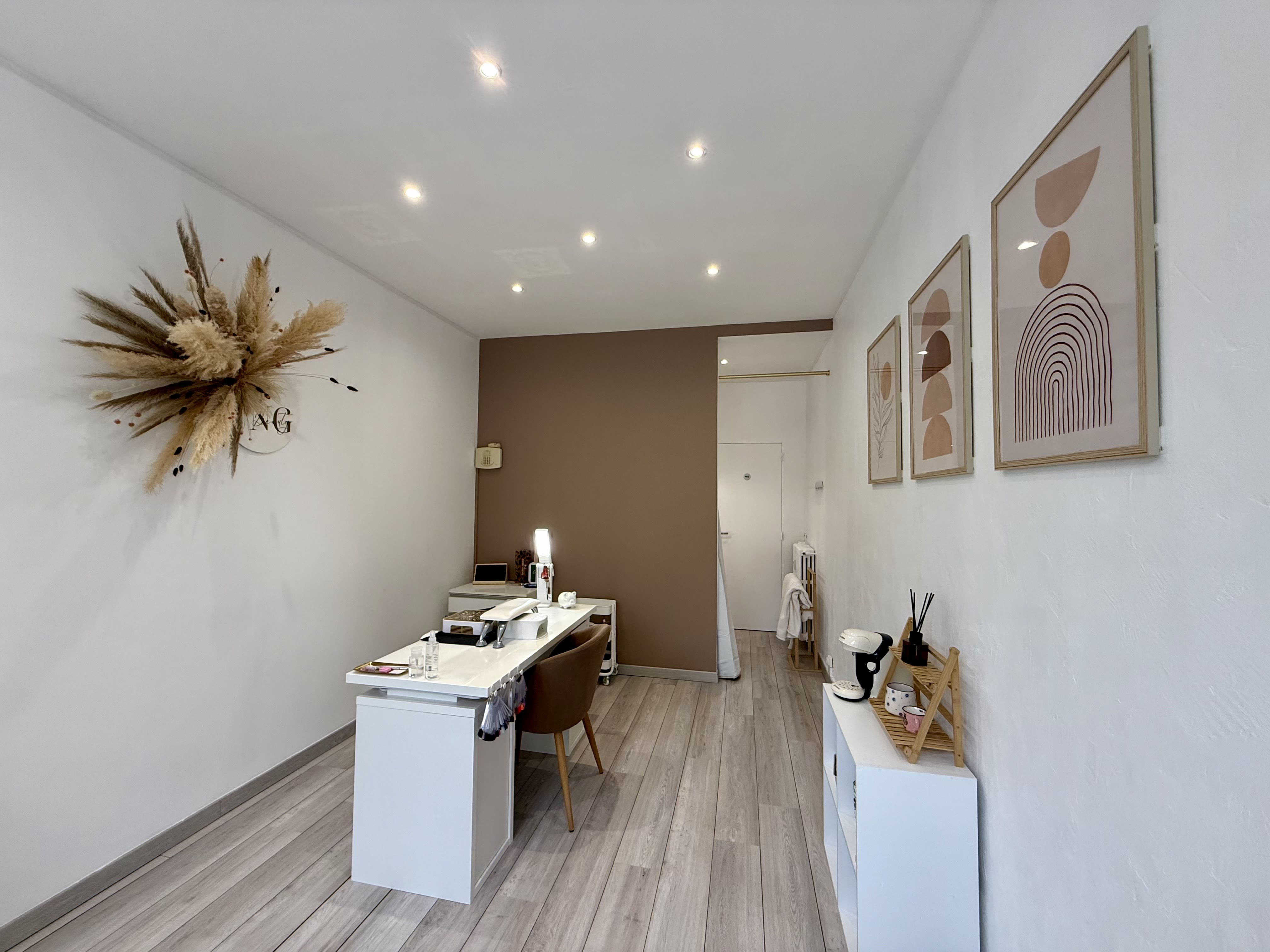 NG Beauty - Sourcils & cils Nice - Photo de couverture - OneBooking
