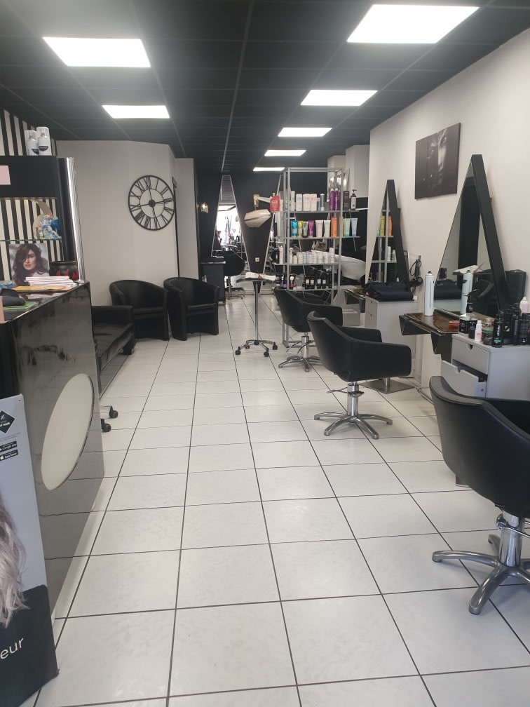 Sup Hair Coiffure - Coiffure Brignoles - Sup Hair Coiffure - Photo Galerie - OneBooking